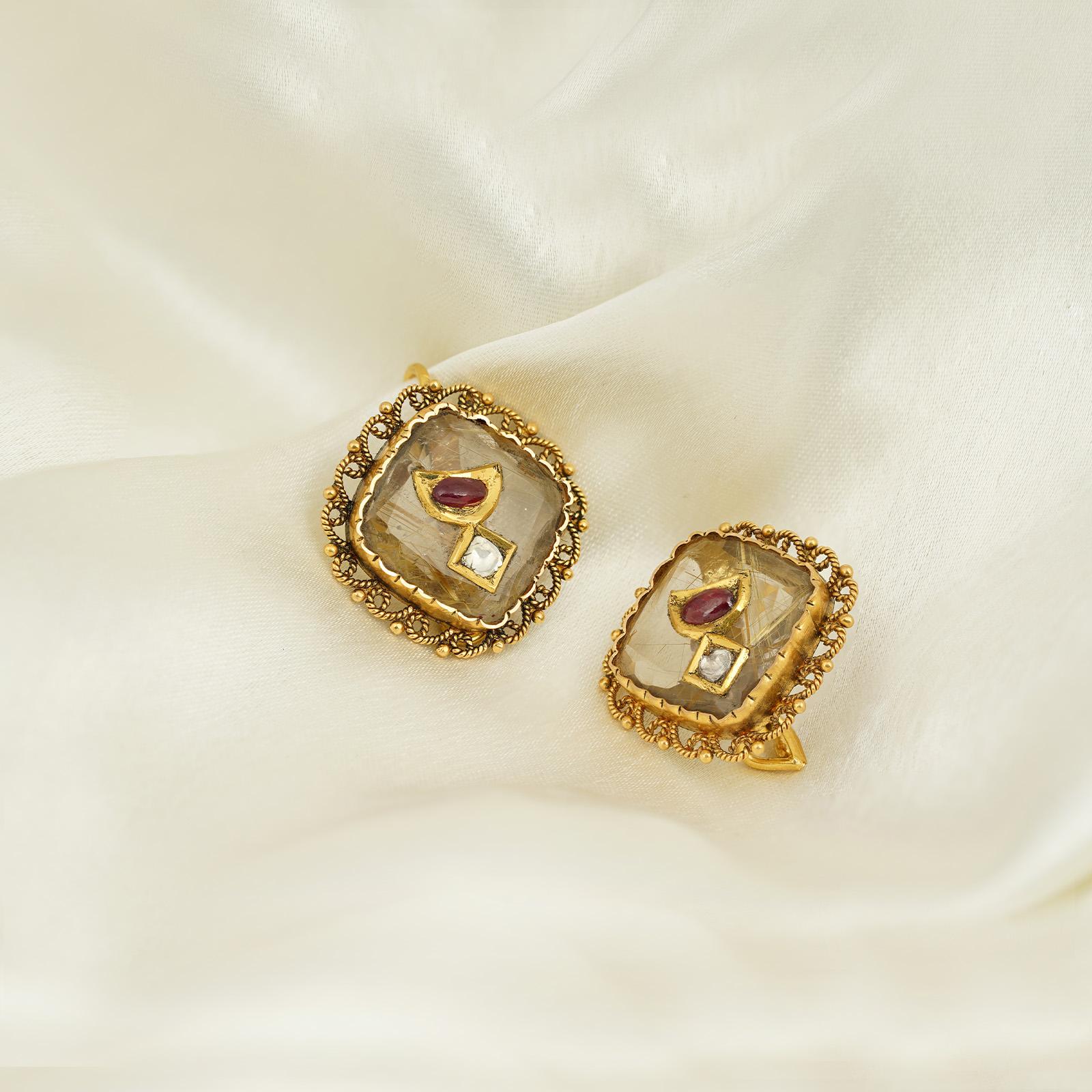 Moi Anant Gold Ruby and Uncut Diamond Ear Tops In New Condition For Sale In Lawrenceville, GA