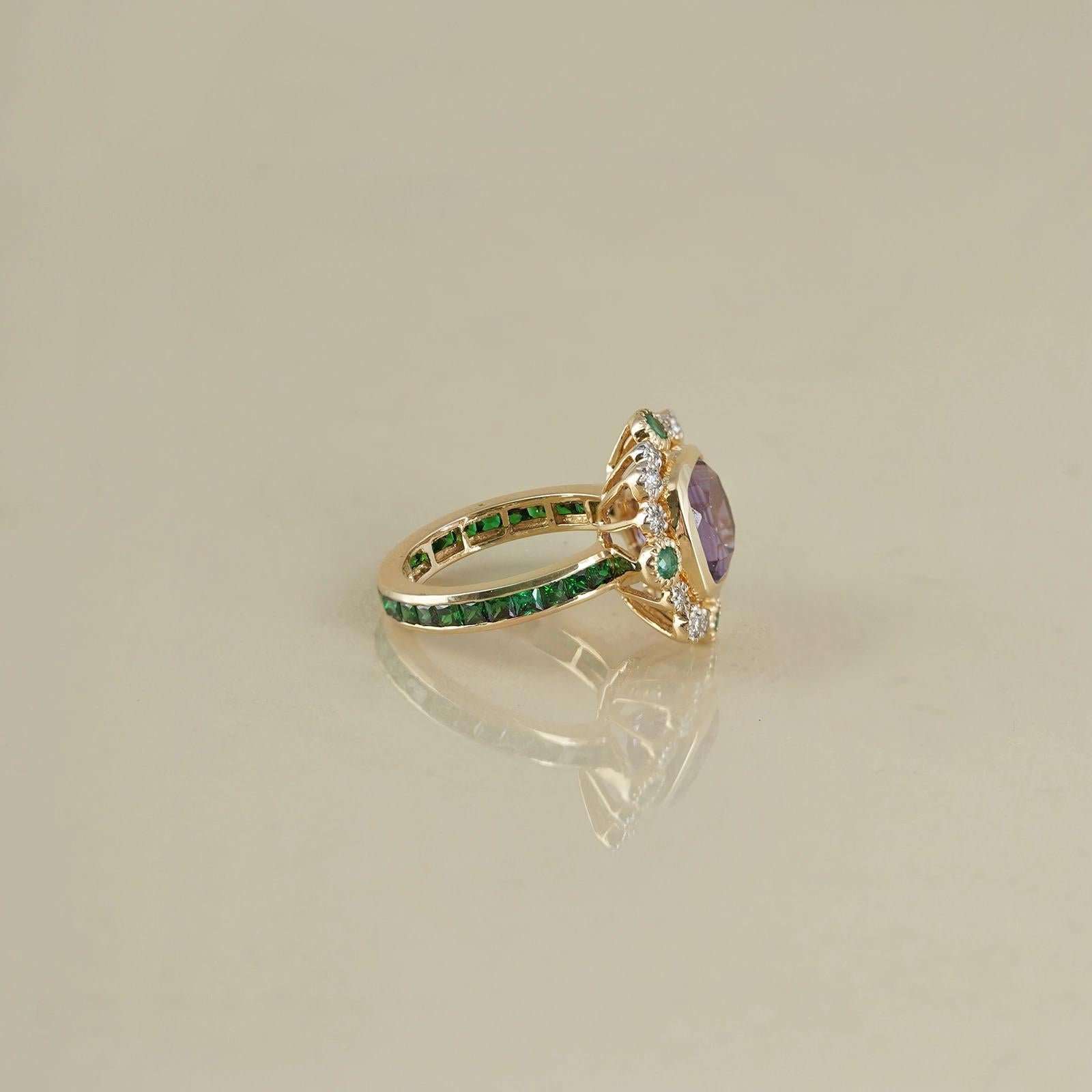 For Sale:  Moi Dakota Gold Diamond and Amethyst Ring 3