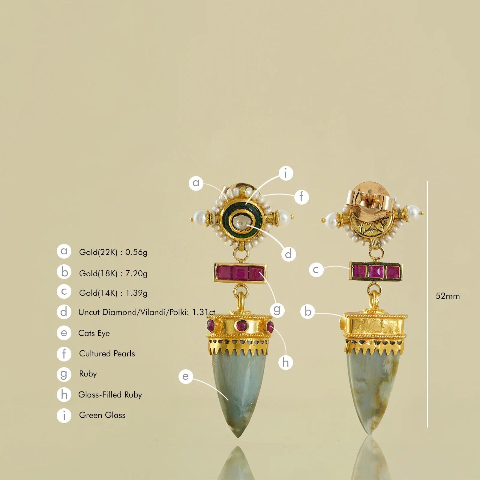 Moi Dawon Gold Earrings In New Condition For Sale In Lawrenceville, GA