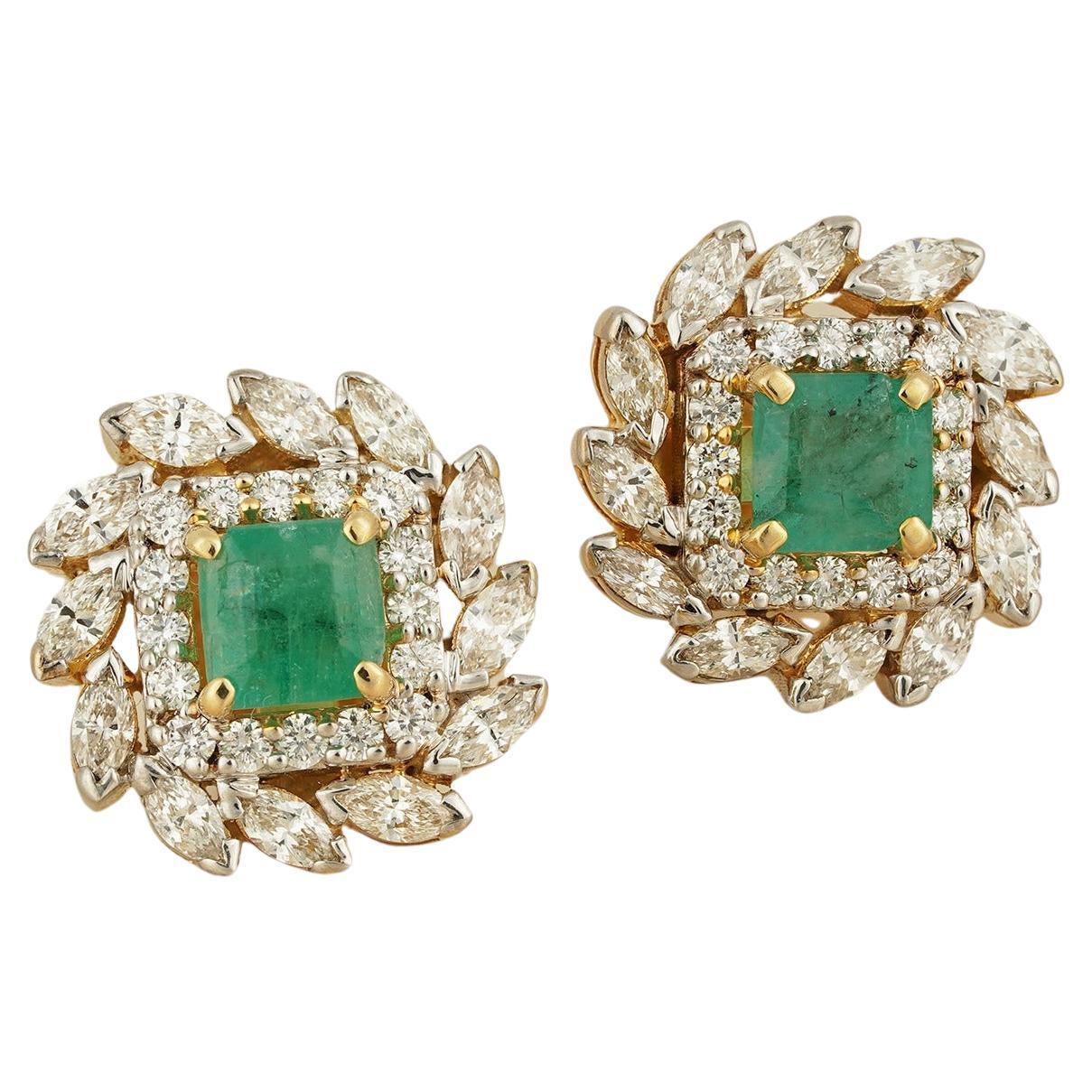 Moi Eden Emerald Gold and Diamond Ear Studs For Sale