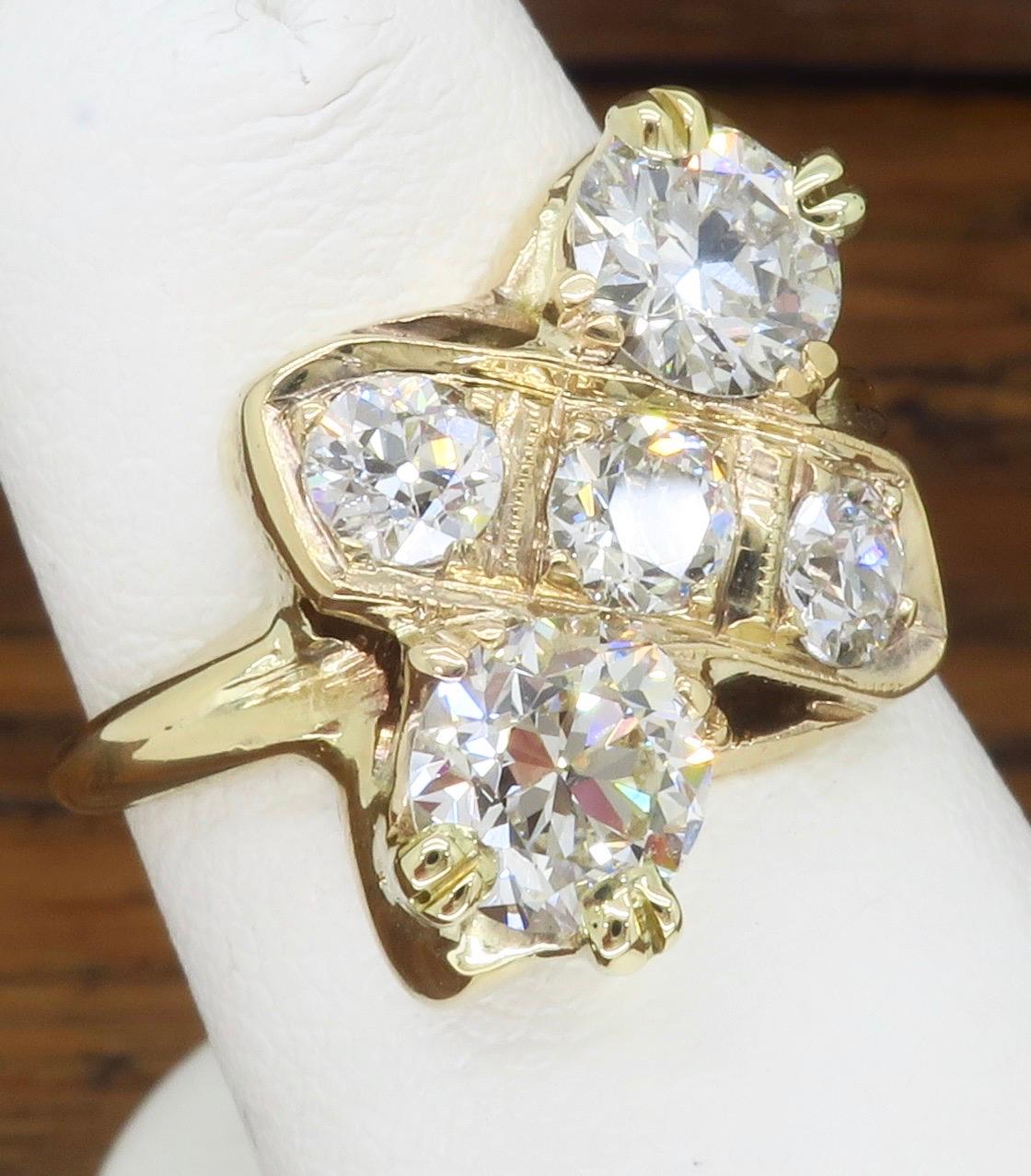 Moi-et-Toi Diamond Ring Made in 14k Yellow Gold 1