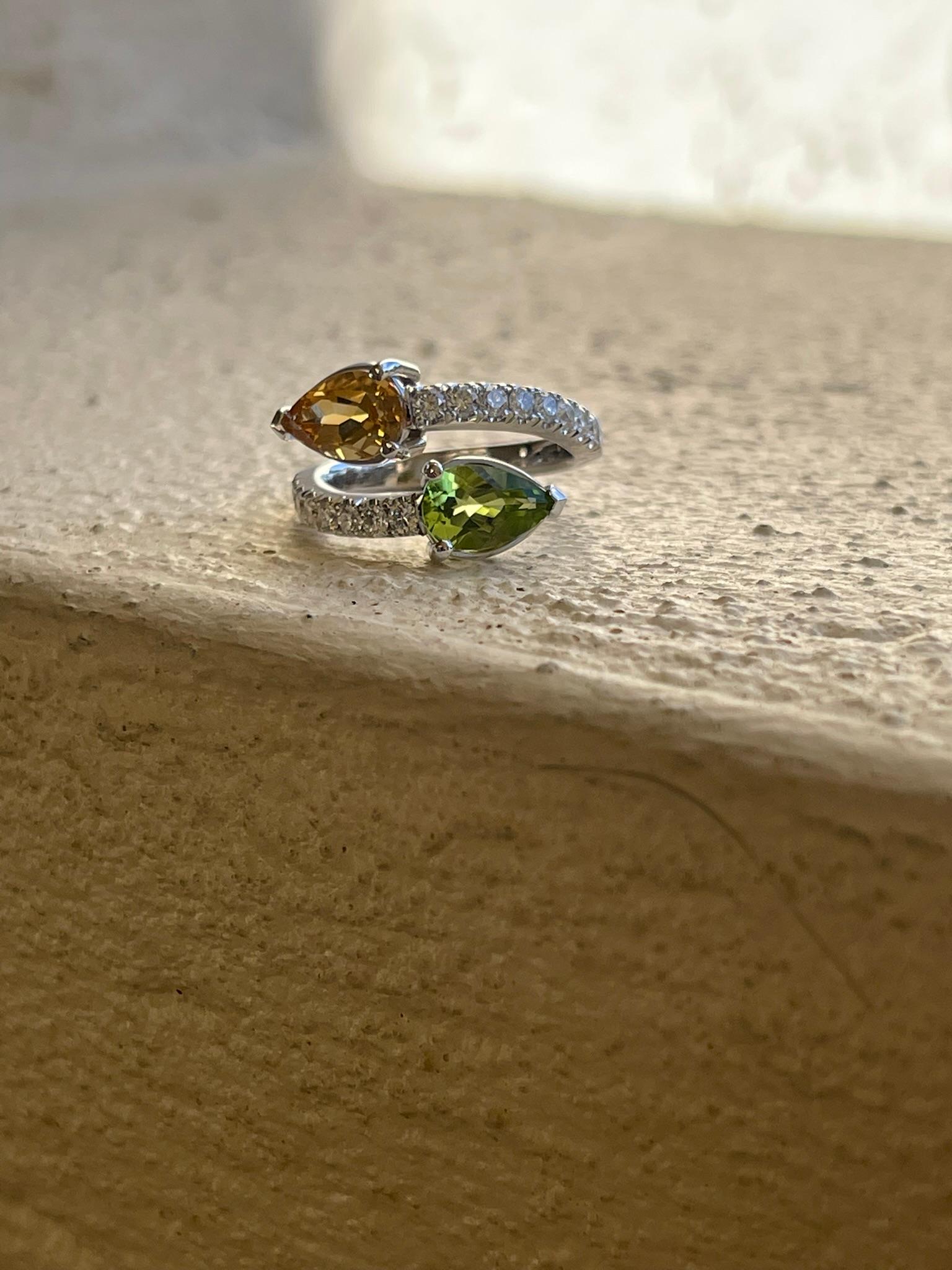 Moi et toi ring set with an excellent quality peridot and excellent quality citrine, made in 18KT yellow gold using top quality diamonds and fishtail fancy diamond setting style, absolutely gorgeous! Can be re-sized! The handling time to ship this