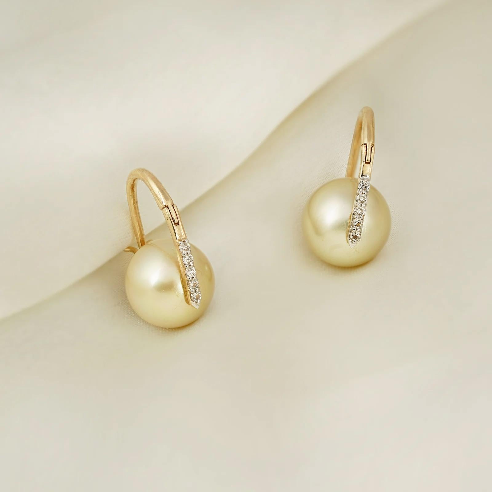 Moi Grace Kelly Perlen-Diamant- und Gold-Ohrringe im Zustand „Neu“ in Lawrenceville, GA