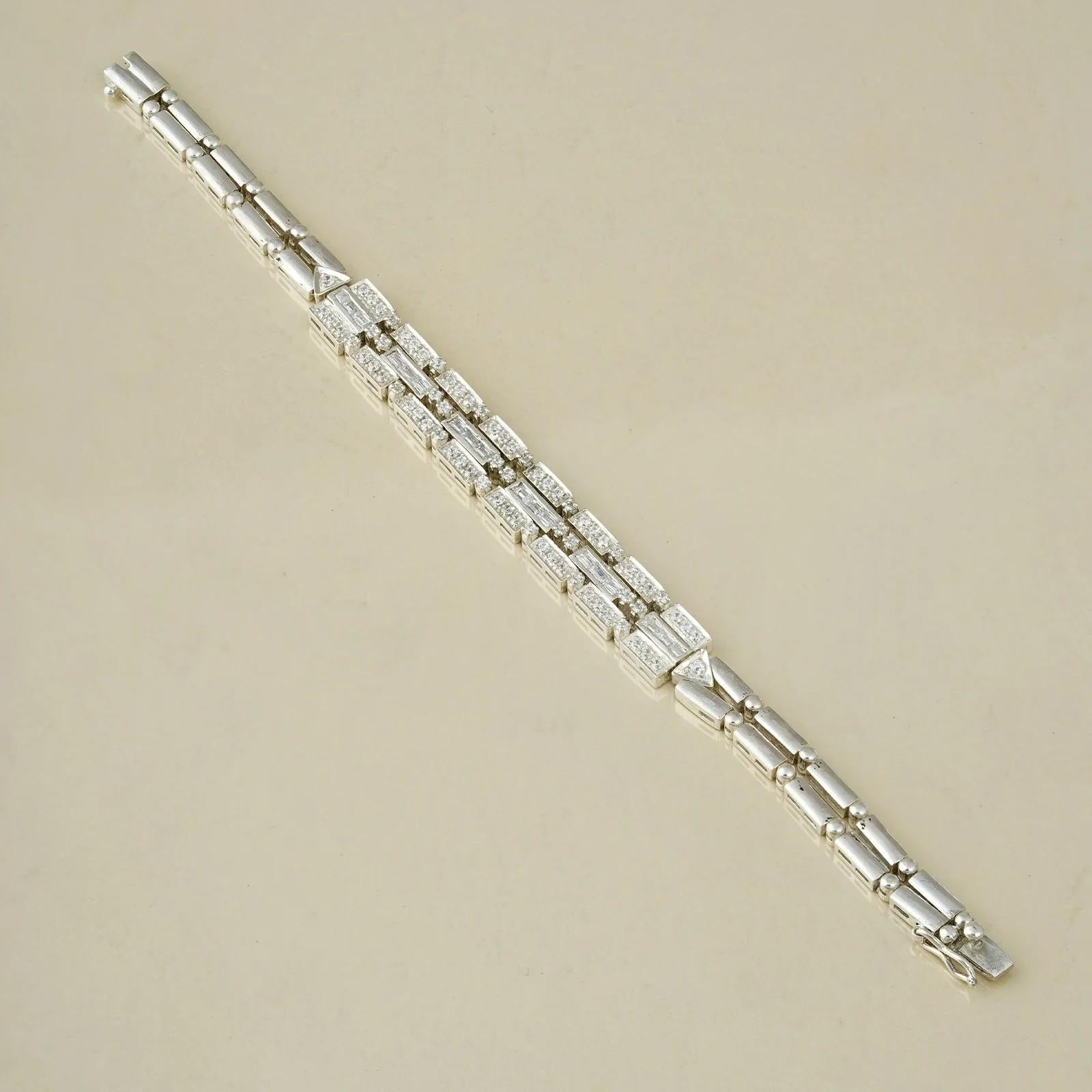 Moi Helia Diamond and Gold Bracelet In New Condition For Sale In Lawrenceville, GA