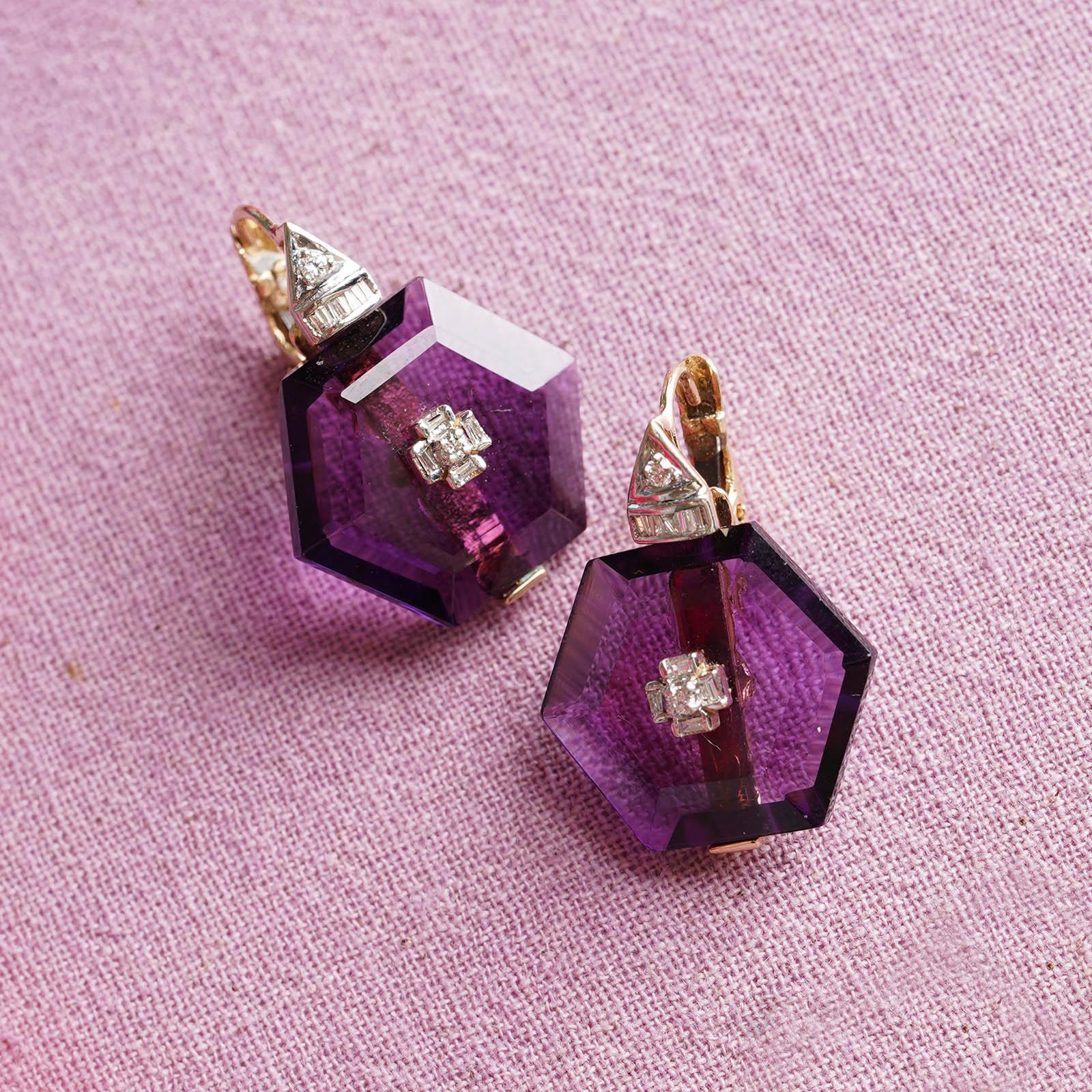 Moi Hexa Amethyst and Diamond Earrings In New Condition For Sale In Lawrenceville, GA
