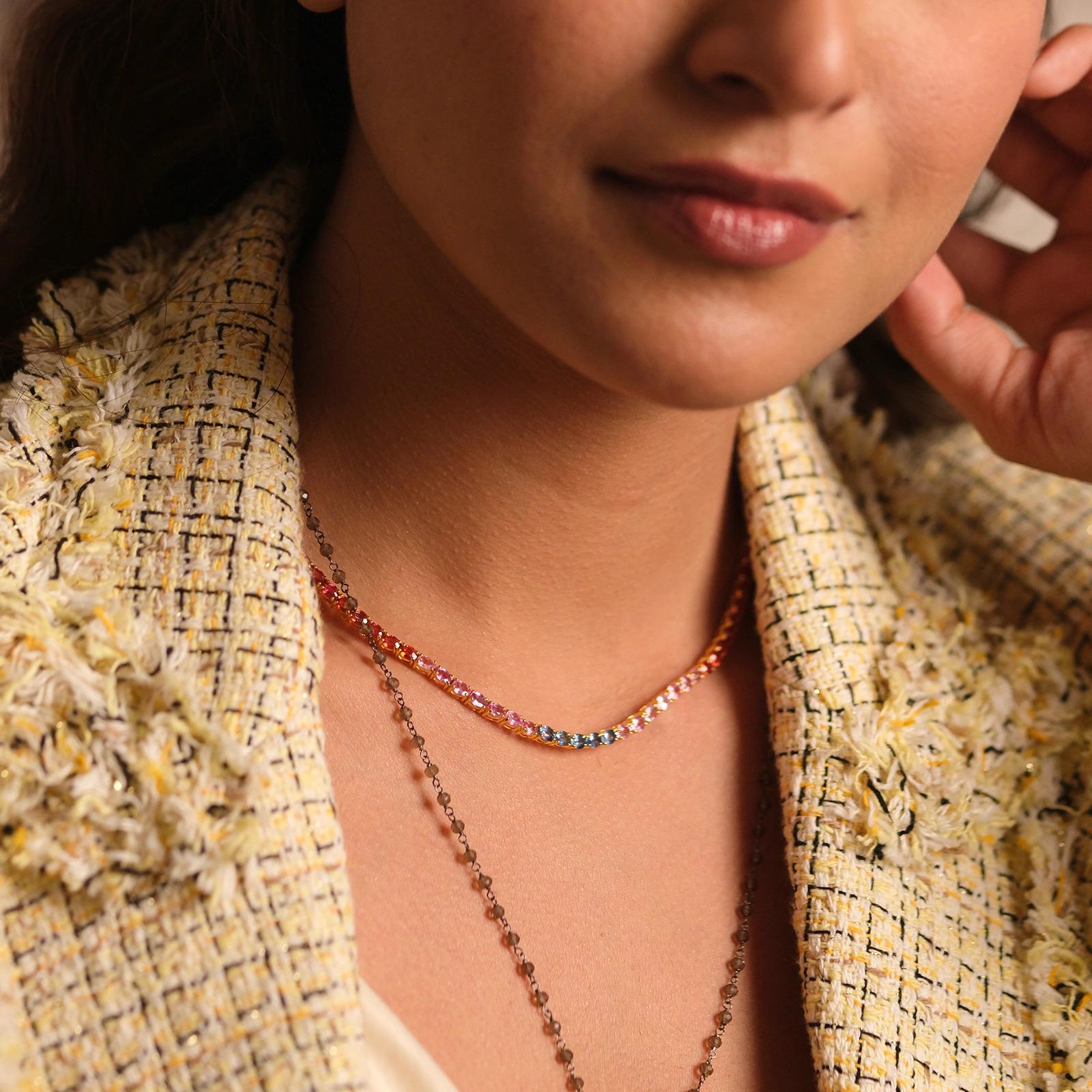 Moi Iris Gold-Halskette mit Diamanten und Saphiren im Zustand „Neu“ im Angebot in Lawrenceville, GA