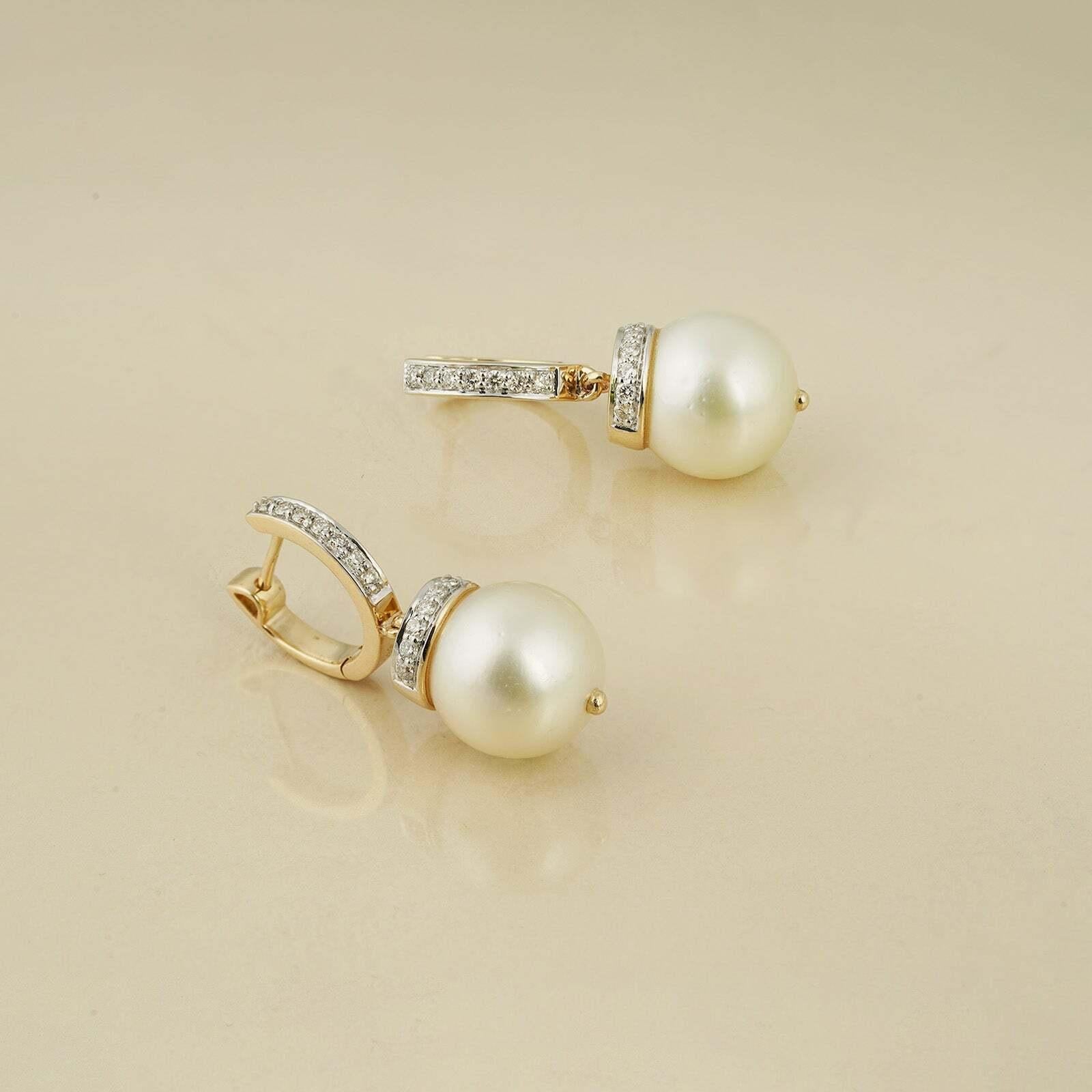 Brilliant Cut Moi June Gold Diamond and South Sea Pearl Drop Earrings For Sale