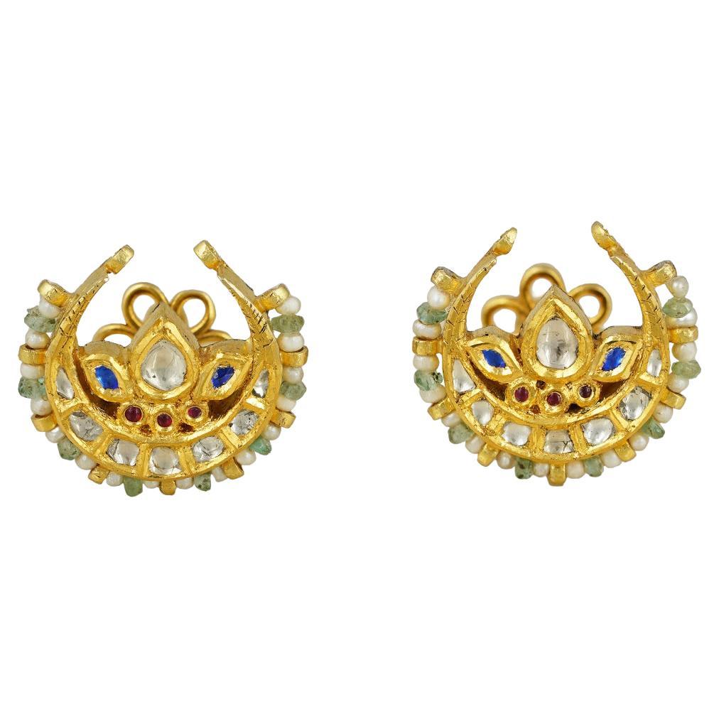 Moi Maurya Gold Emerald and Uncut Diamond Ear Tops For Sale
