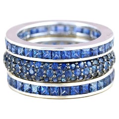 Moi Mila: Stapelbarer Ring mit blauem Saphir