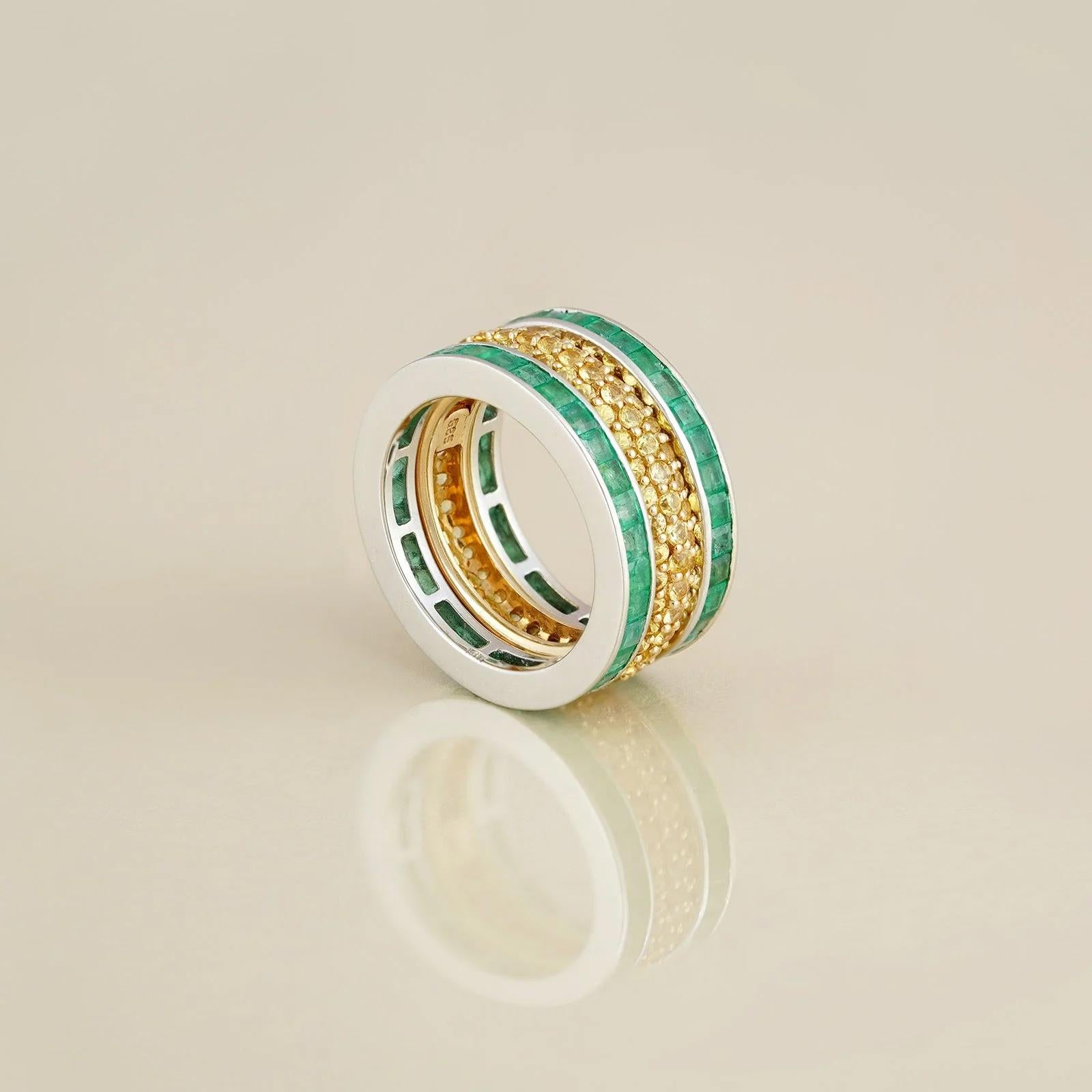 For Sale:  Moi Mila Emerald and Yellow Sapphire Stackable Ring Set 4