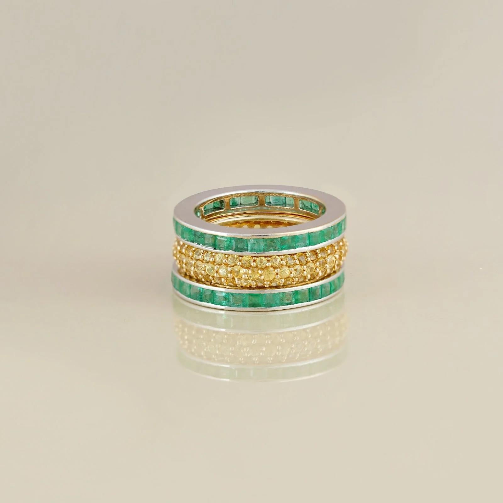 For Sale:  Moi Mila Emerald and Yellow Sapphire Stackable Ring Set 5