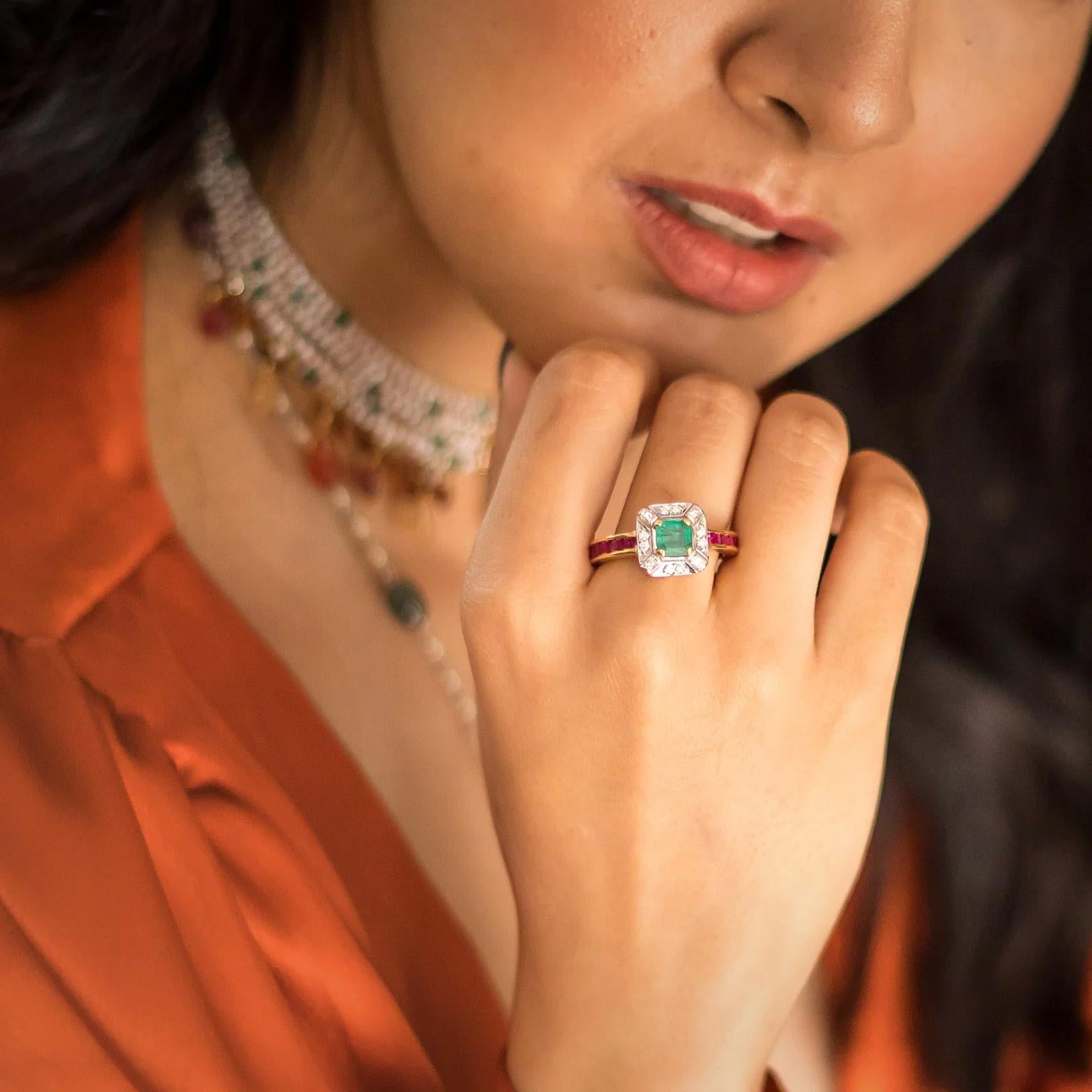 Im Angebot: Moi Nizam Ring mit Smaragd und Rubin () 4
