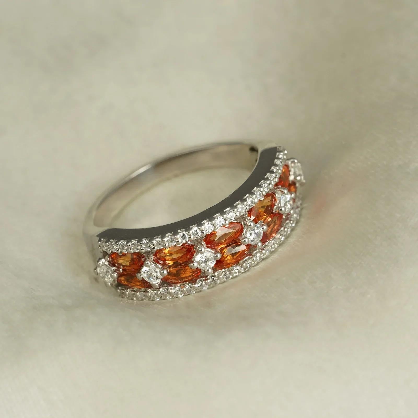 in vendita:  Moi  Anello Phoebe in oro con diamante e zaffiro arancione 5