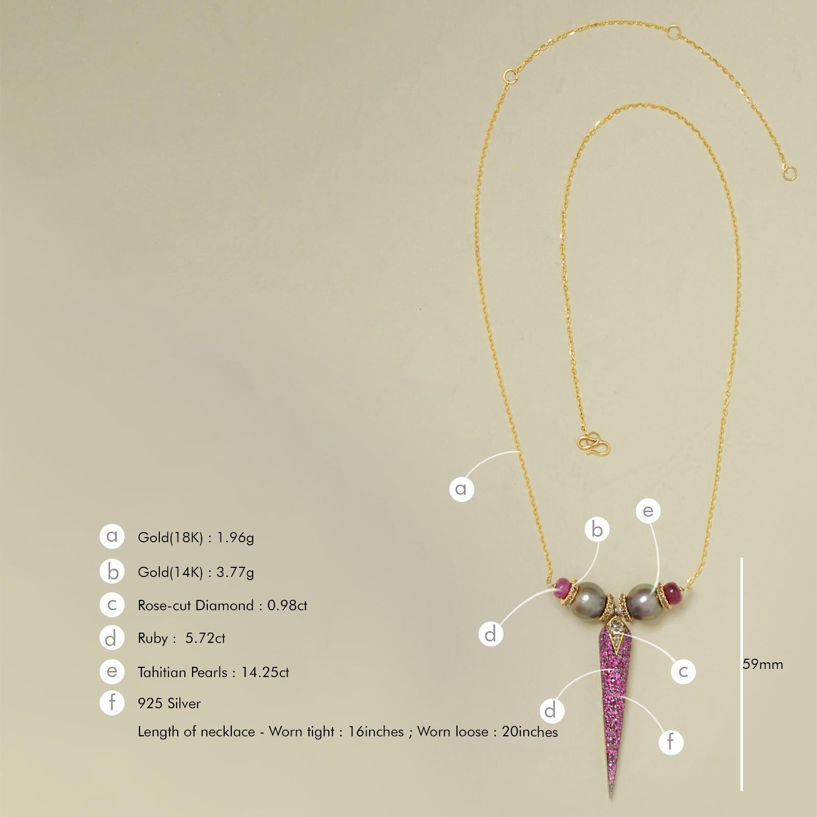 Moi Rosa Collana con ciondolo in oro con perle di Tahiti, diamanti e rubini In condizioni Nuovo in vendita a Lawrenceville, GA