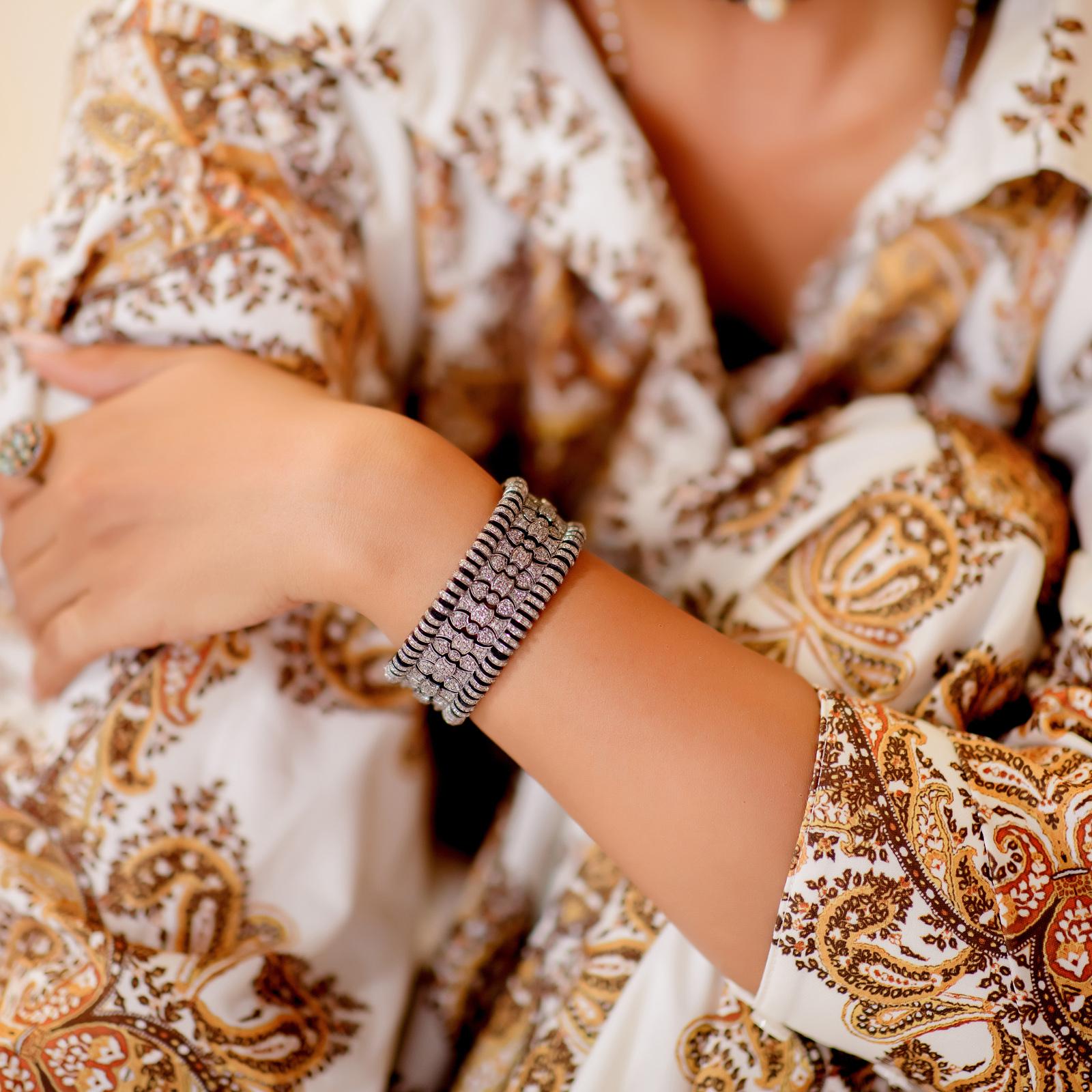Rose-cut Diamond : 11.40ct
925 Silver

An edgy elegance and an old world charm is what shines through this vintage silver and diamond bracelet. It can be a true conversation starter! Wear it with your formals, a silk white shirt or style it as a