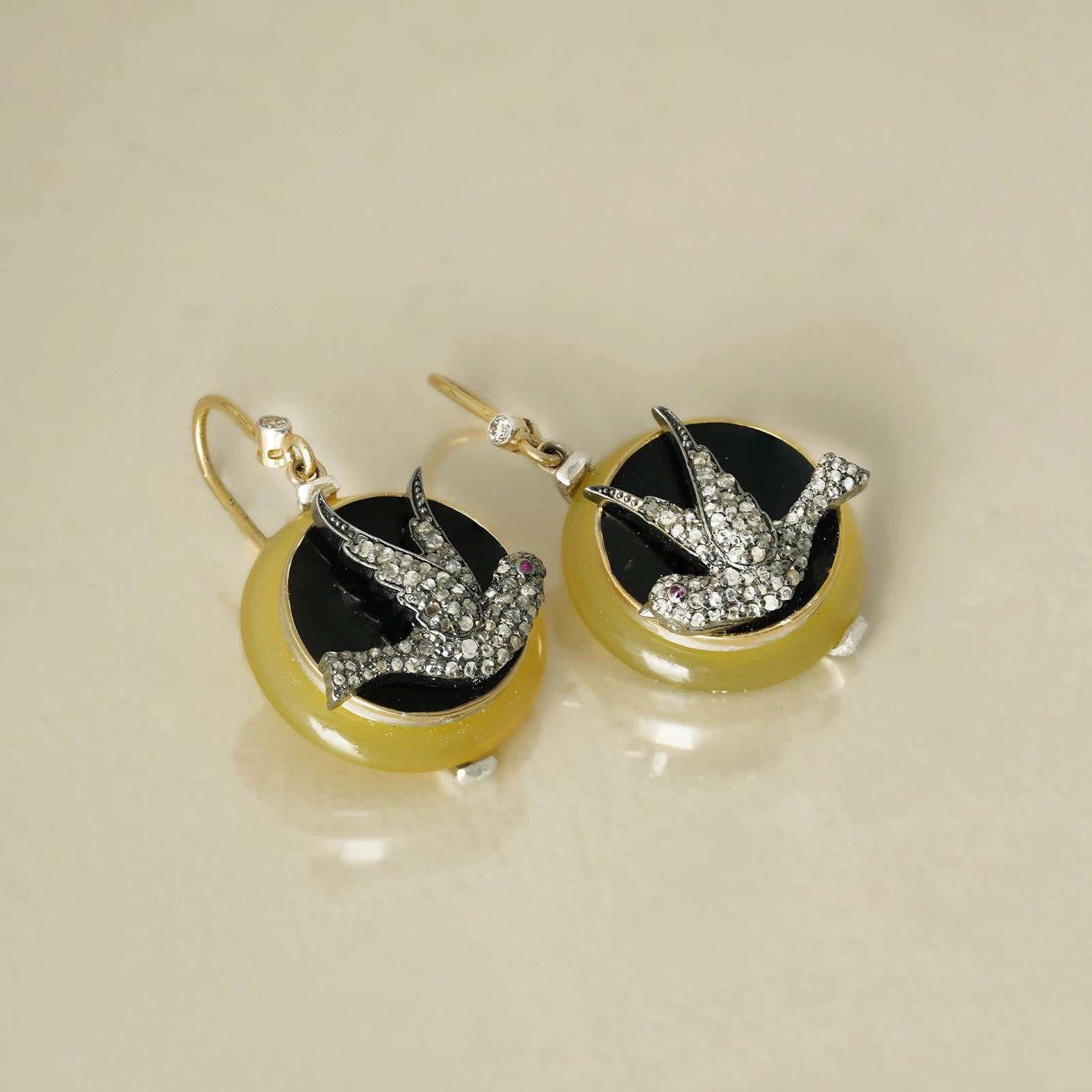 Moi Verona Ohrringe aus Gold, Silber, gelbem Onyx und Diamanten (Brillantschliff) im Angebot
