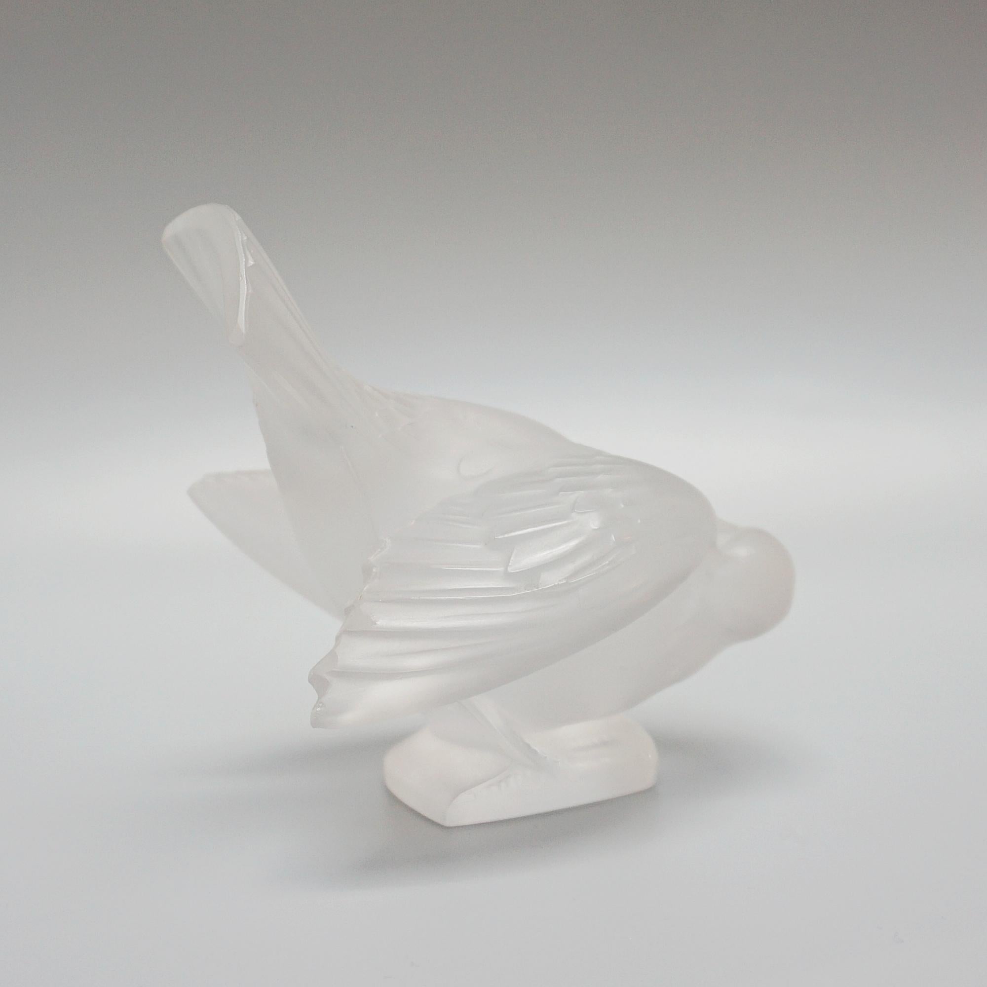 lalique bird figurine