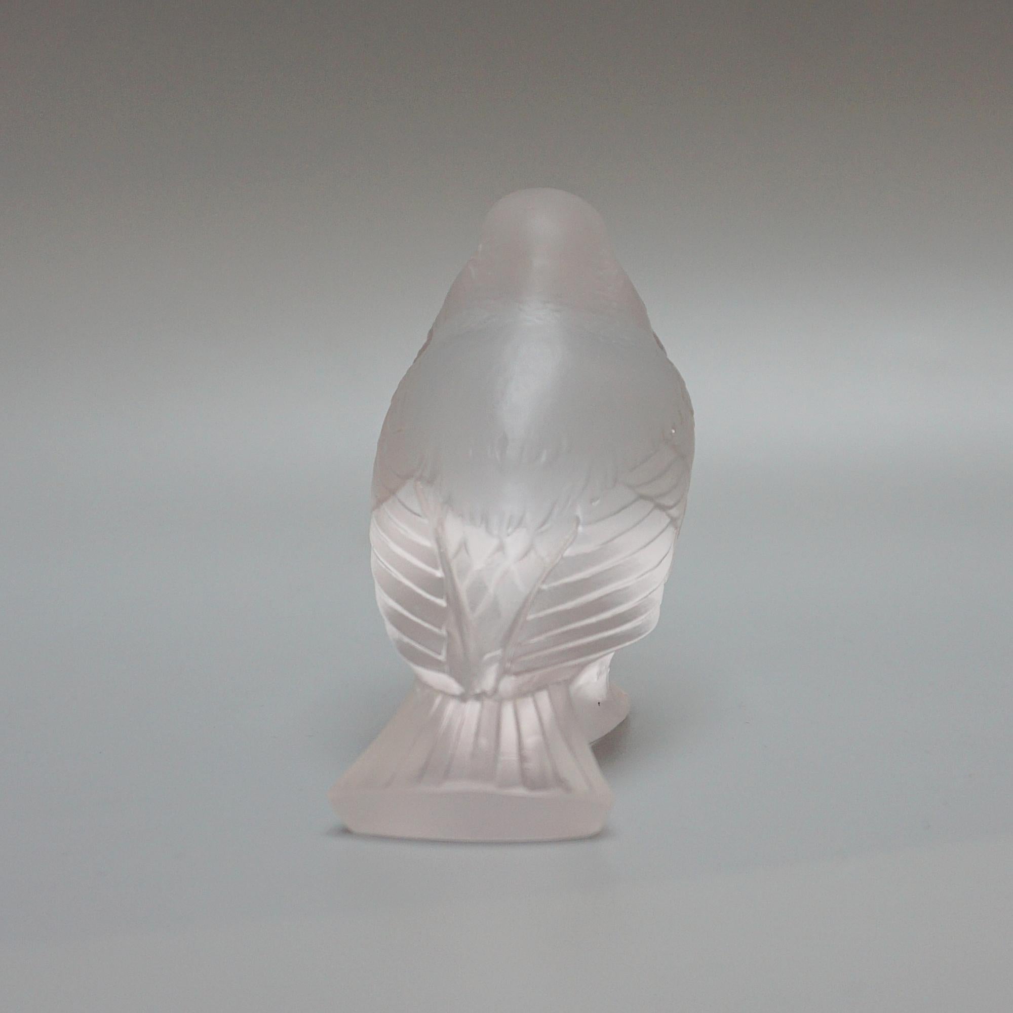 'Moineau Fier' Rene Lalique Glass Paperweight In Excellent Condition In Forest Row, East Sussex