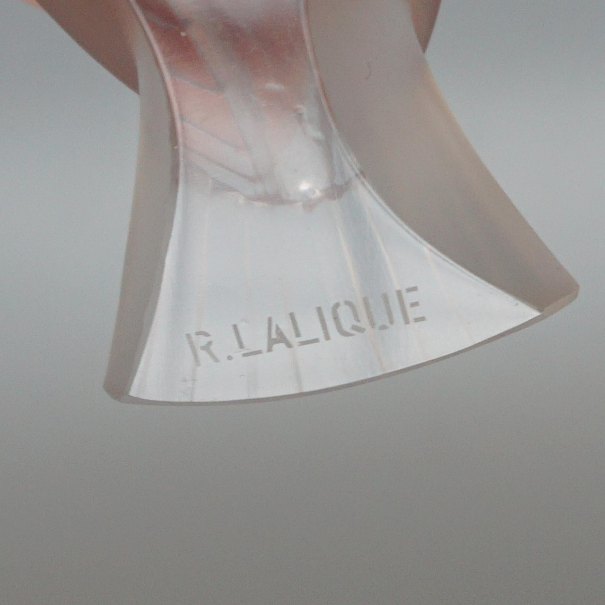 'Moineau Fier' Rene Lalique Glass Paperweight  For Sale 1