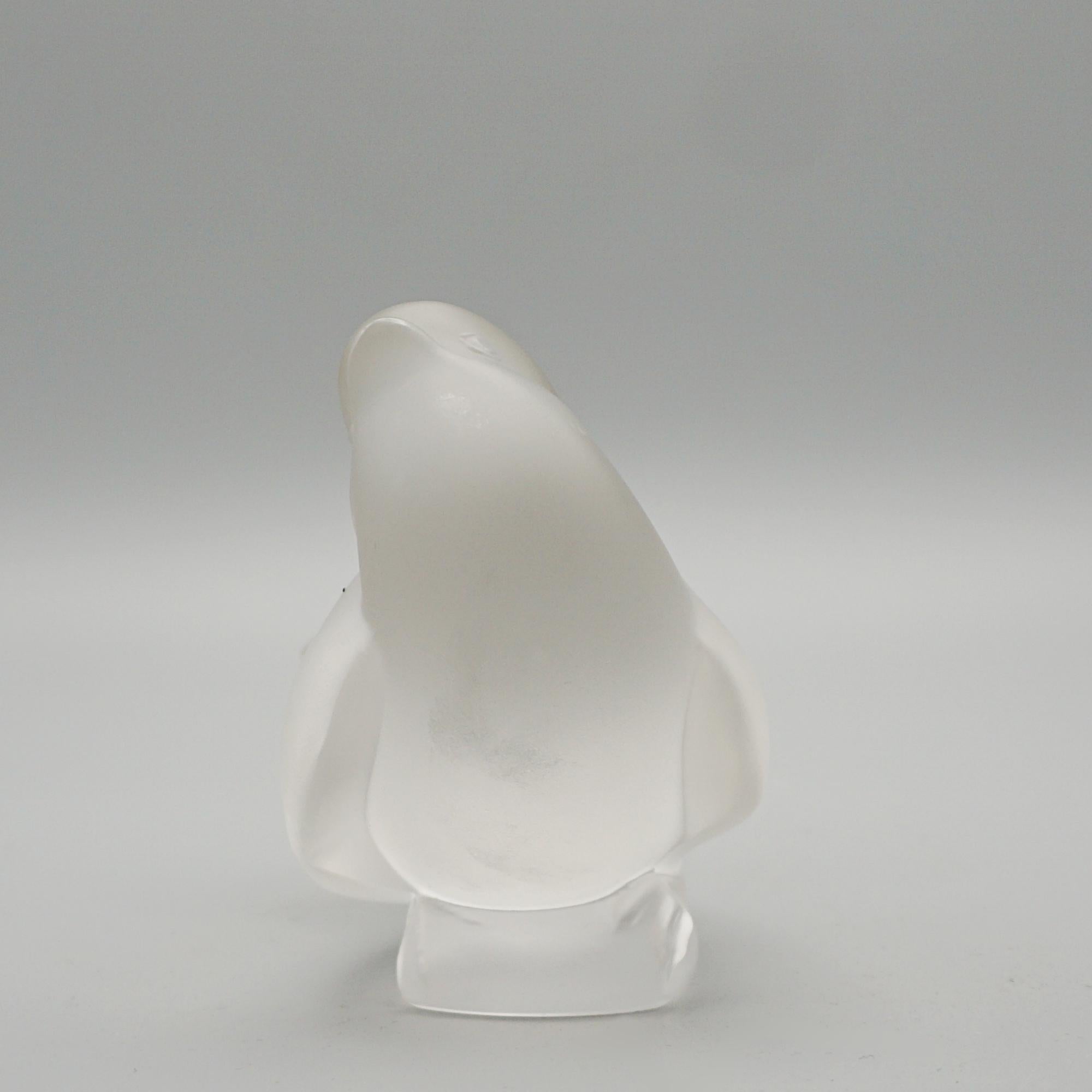 Moineau Moqueur' Presse-papier en verre contemporain de Lalique Bon état à Forest Row, East Sussex