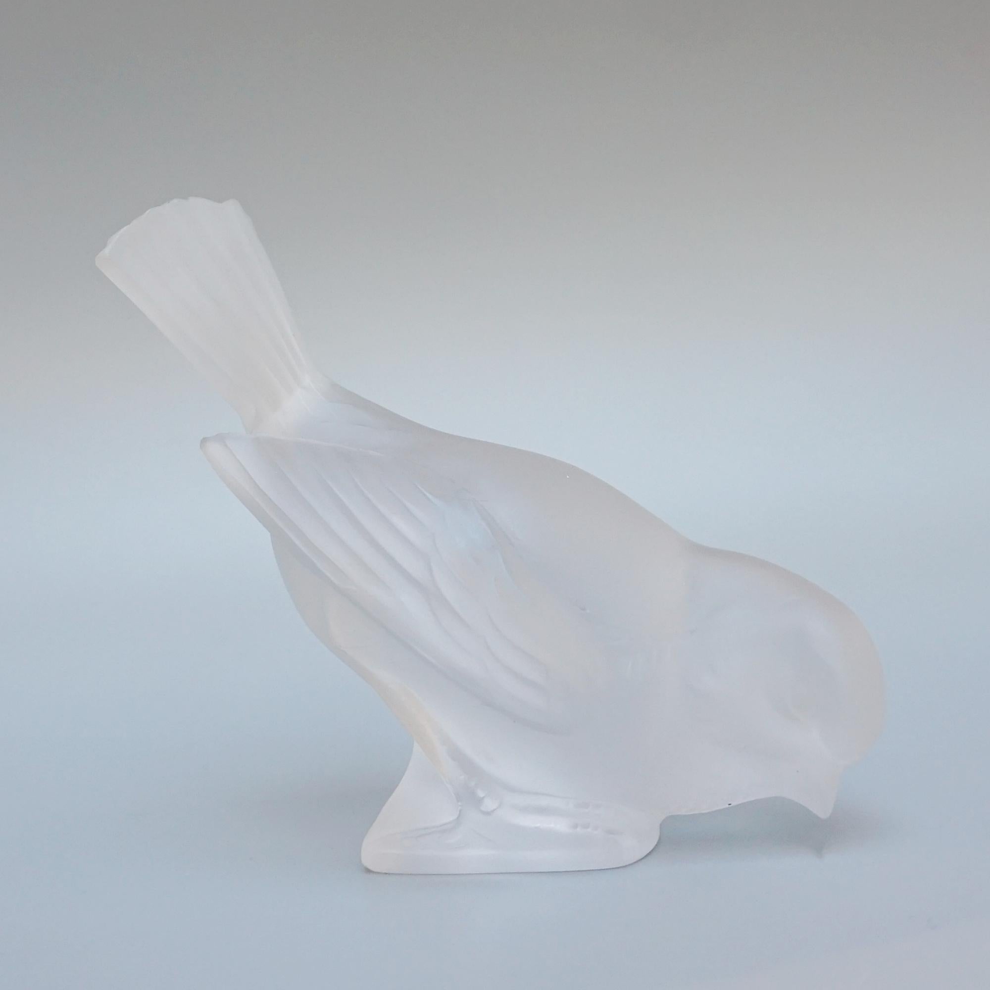 Mid-20th Century 'Moineau Timide' A Glass Paperweight by Marc Lalique (1900 - 1977) For Sale
