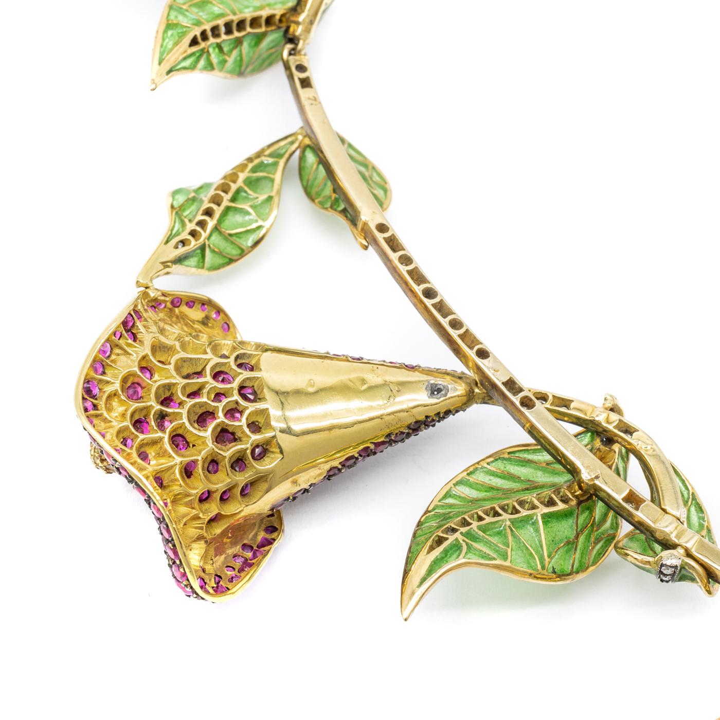 Collier Moira en rubis, diamants, émail Plique à Jour, A Silver et Gold Calla Lily Pour femmes en vente