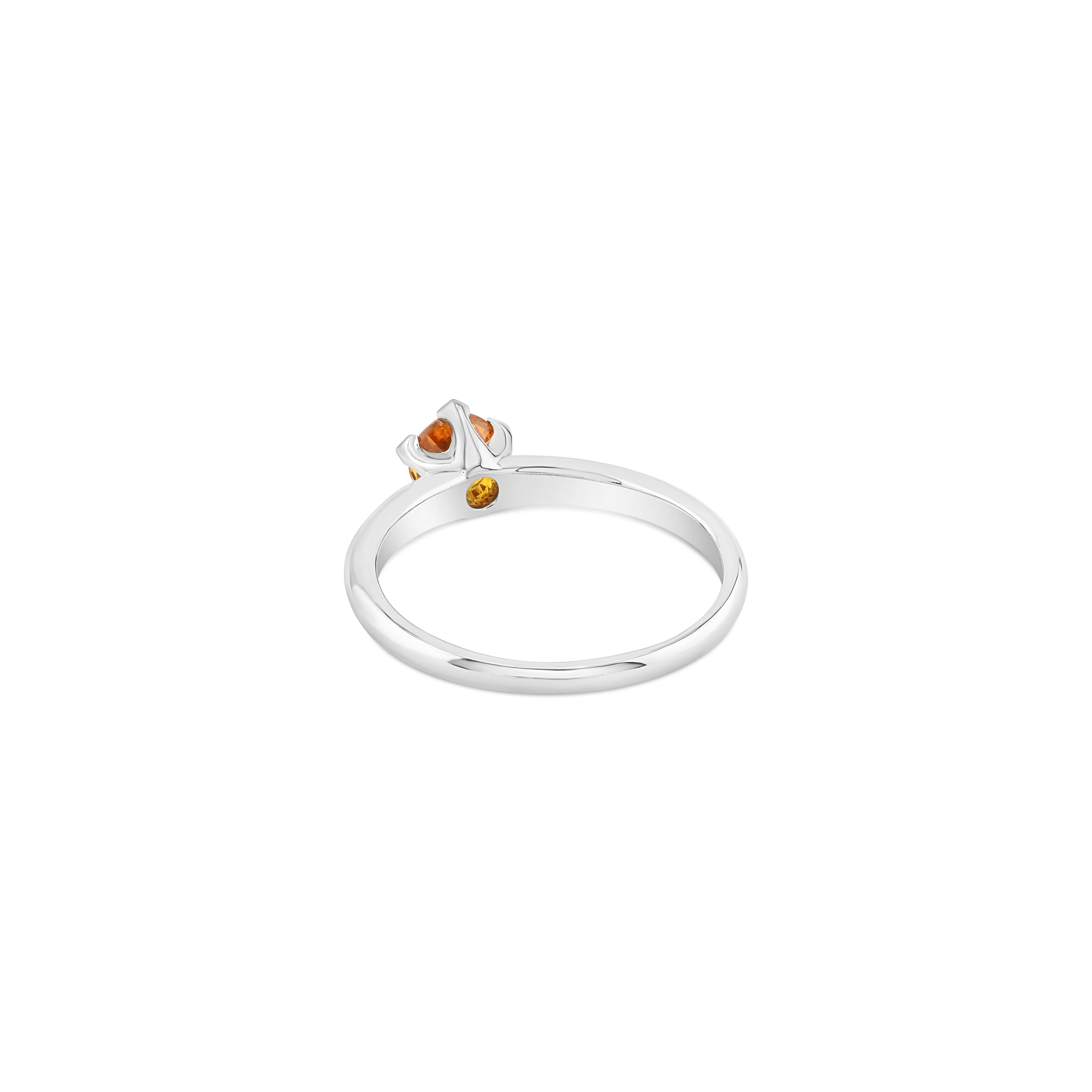 Contemporary MOISEIKIN 0.68ct Yellow Sapphire Star Ring For Sale