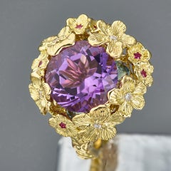 Moiseikin 18 Karat Gold Amethyst Floral Ring