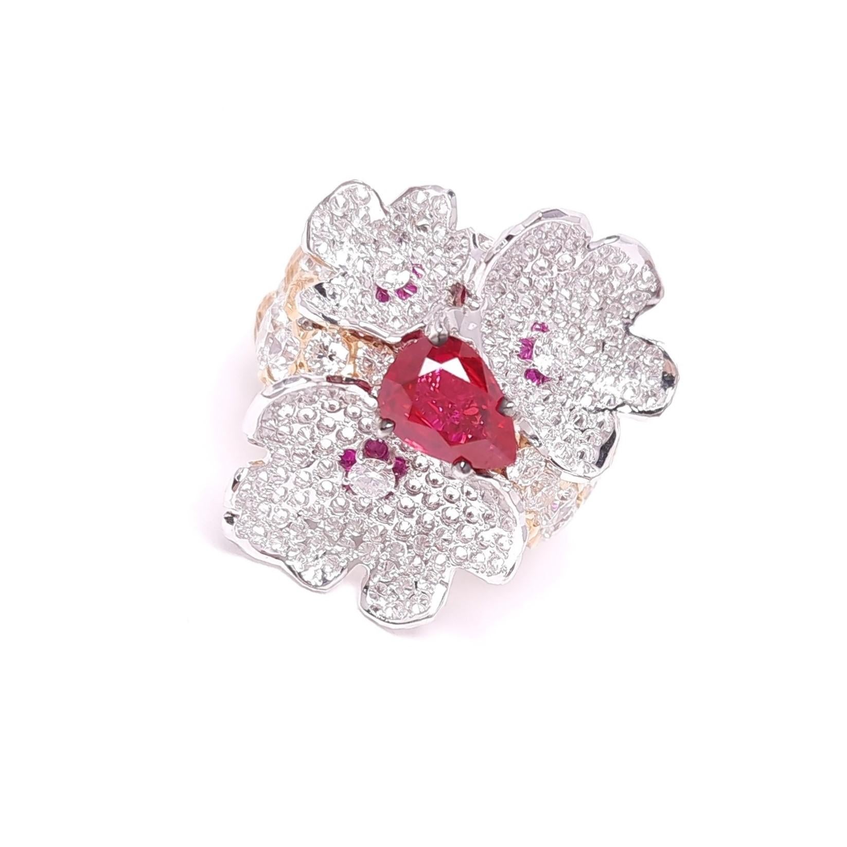 The early flowering almond tree heralds the beginning of spring and new life. Being the symbol of hope, abiding love and friendship, Almond Blossoms Collection by MOISEIKIN is a hymn to the Woman’s Beauty. 

This gorgeous ring consists of 2.9ct