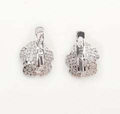 Moiseikin 18 Karat Gold Diamond Burmese Spinel Earrings