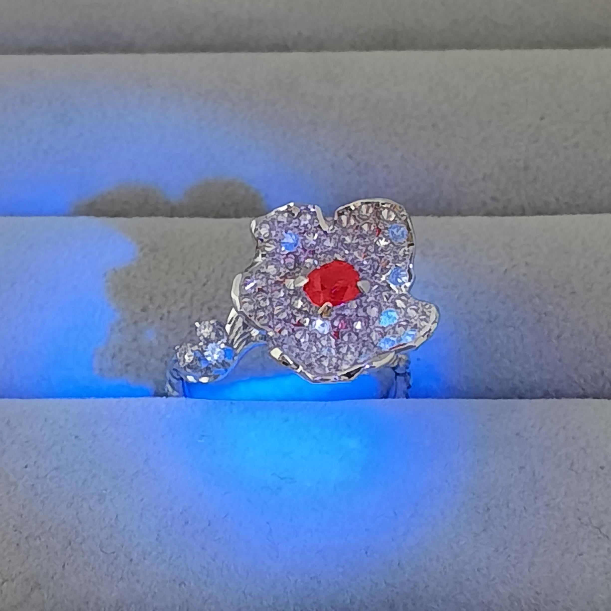 Women's MOISEIKIN 18 Karat Gold Diamond Burmese Spinel Ring For Sale