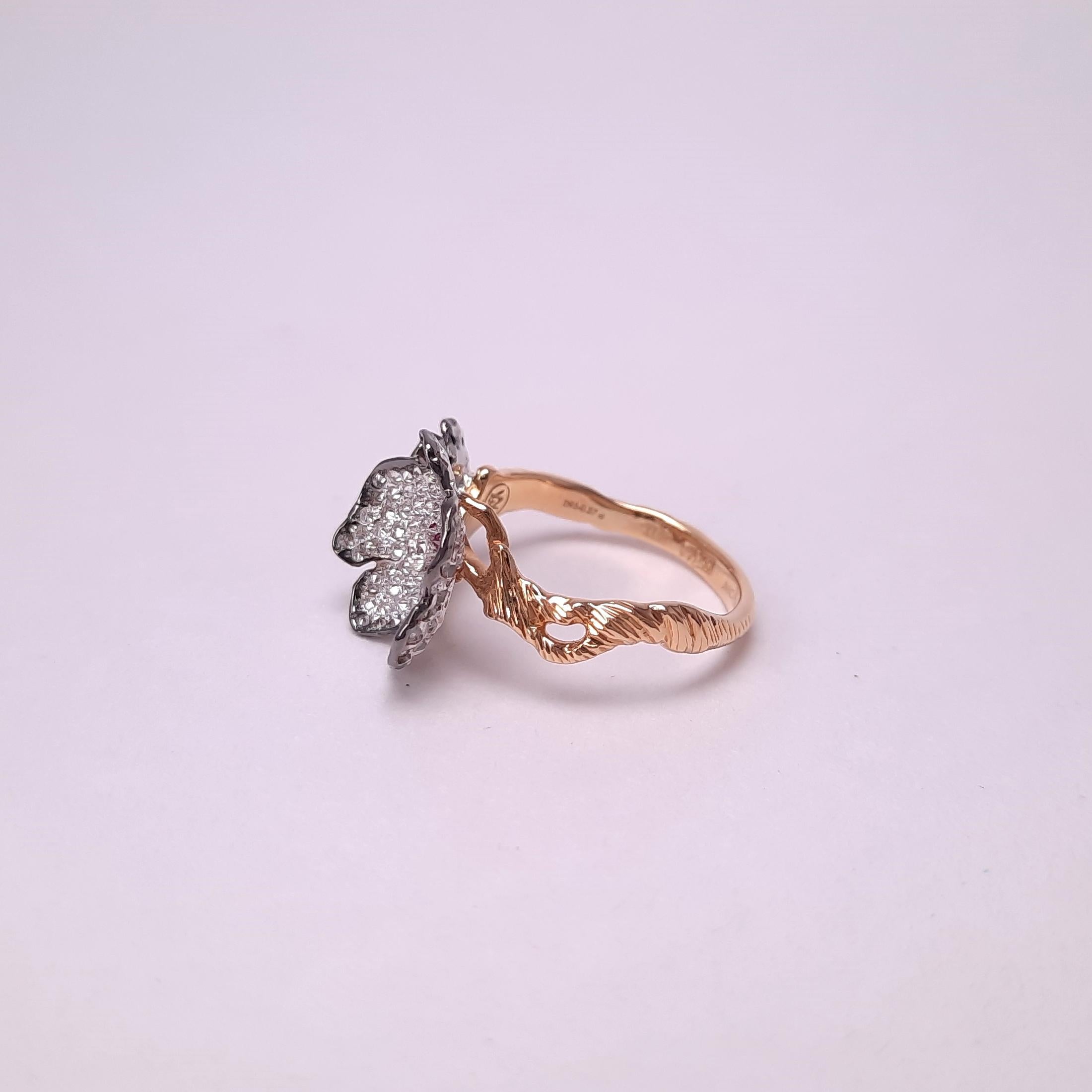 Round Cut MOISEIKIN 18 Karat Gold Diamond Flower Ring For Sale
