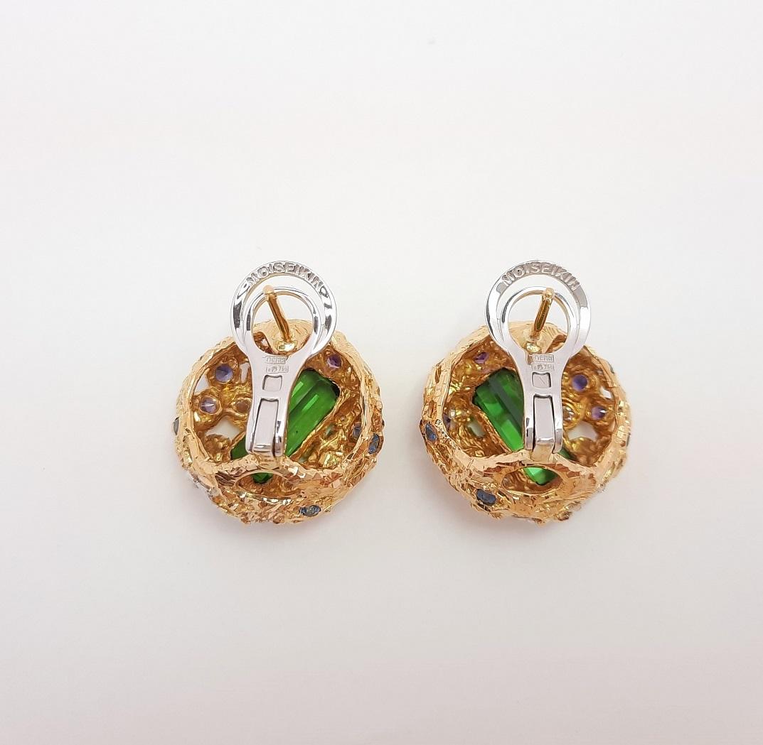 Moiseikin Ohrringe aus 18 Karat Gold mit grünem Turmalin, Saphir und Diamant (Zeitgenössisch) im Angebot