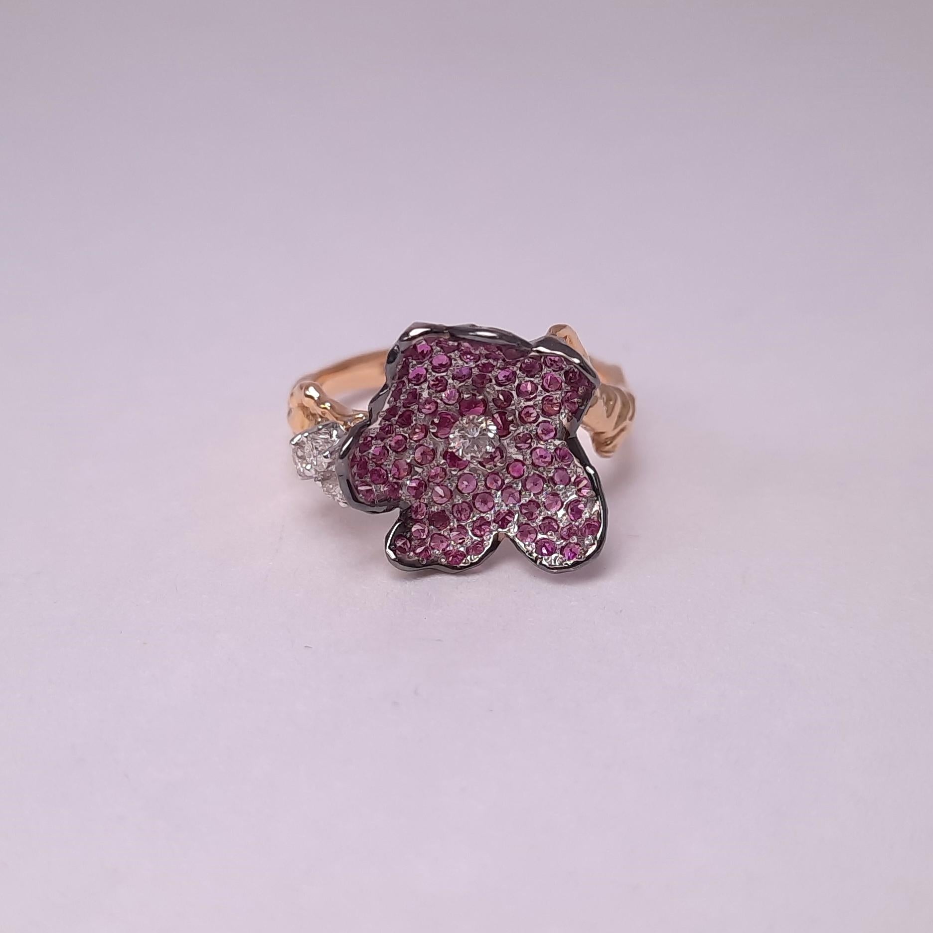 The early flowering almond tree heralds the beginning of spring and new life. Being the symbol of hope, abiding love and friendship, Almond Blossoms Collection by MOISEIKIN is a hymn to the Woman’s Beauty. 

This feminine flower ring consists of