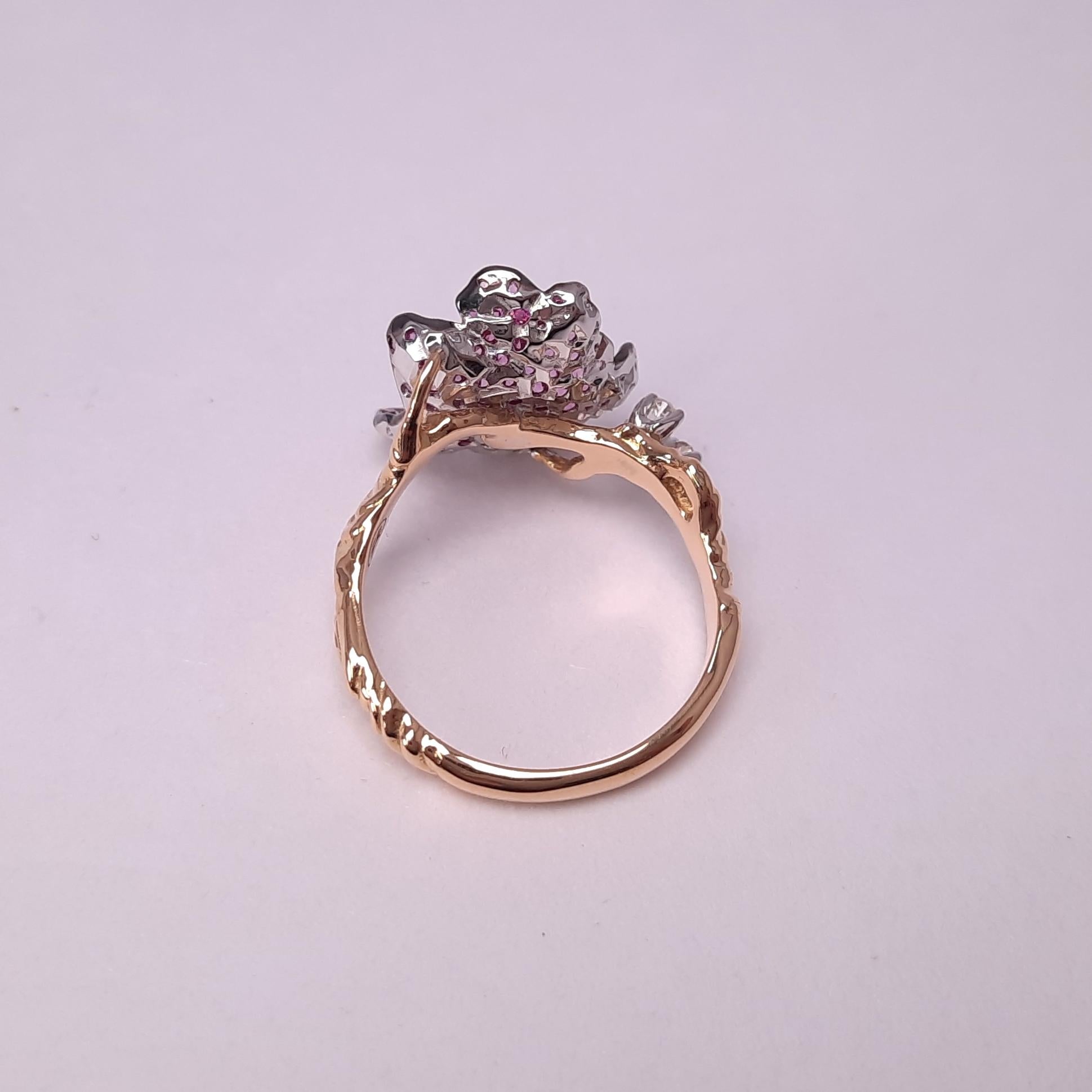 Round Cut MOISEIKIN 18 Karat Gold Diamond Pink Sapphire Flower Ring For Sale