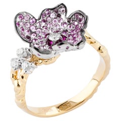 MOISEIKIN 18 Karat Gold Diamond Pink Sapphire Flower Ring
