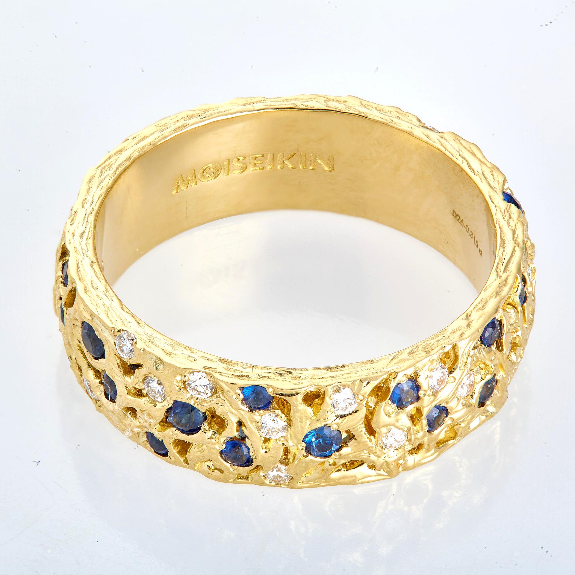 Contemporary MOISEIKIN 18 Karat Gold Diamond Sapphire Starry Night Infinity Ring For Sale