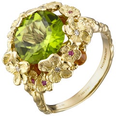 Moiseikin 18 Karat Gold Peridot Floral Ring