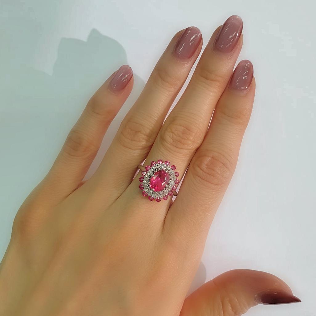 MOISEIKIN 18 Karat White Gold 2.10ct No Heat Spinel Cocktail Ring In New Condition For Sale In Hong Kong, HK