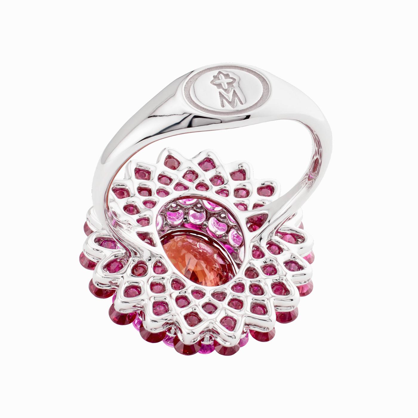 Contemporary MOISEIKIN 18 Karat White Gold 3.54ct No Heat Ruby Cocktail Ring For Sale
