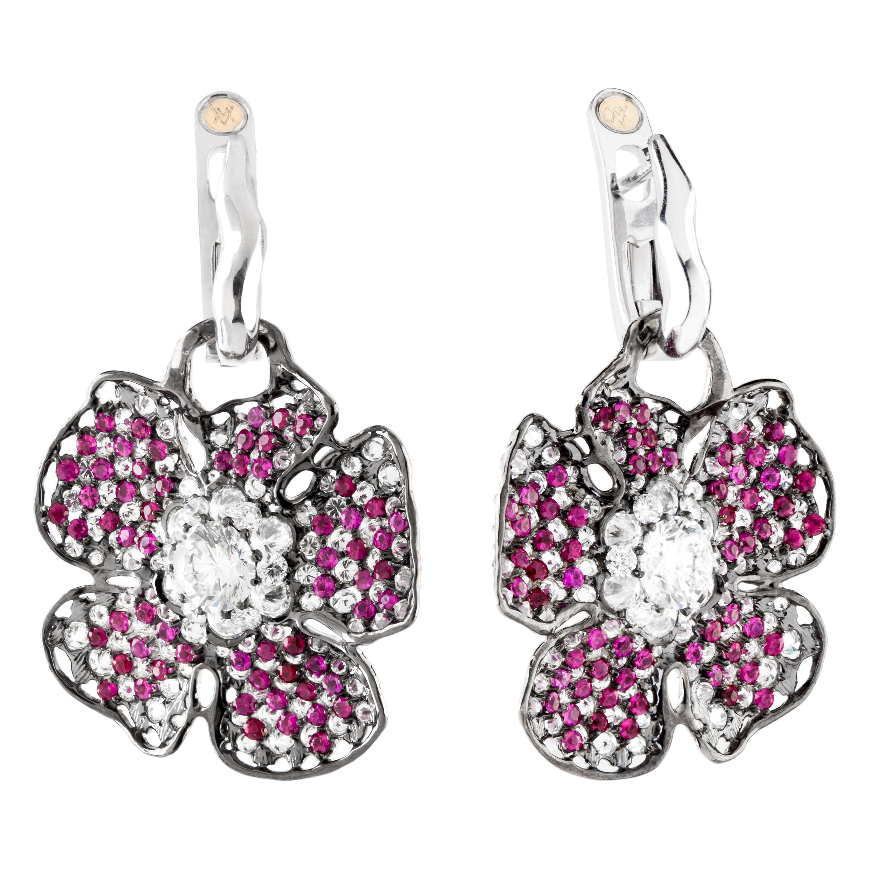 Moiseikin 18 Karat White Gold Diamond Ruby Poppy Flower Dangle Drop Earrings