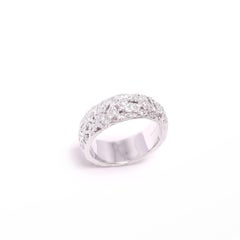 Moiseikin 18 Karat White Gold Diamond Starry Night Infinity Ring