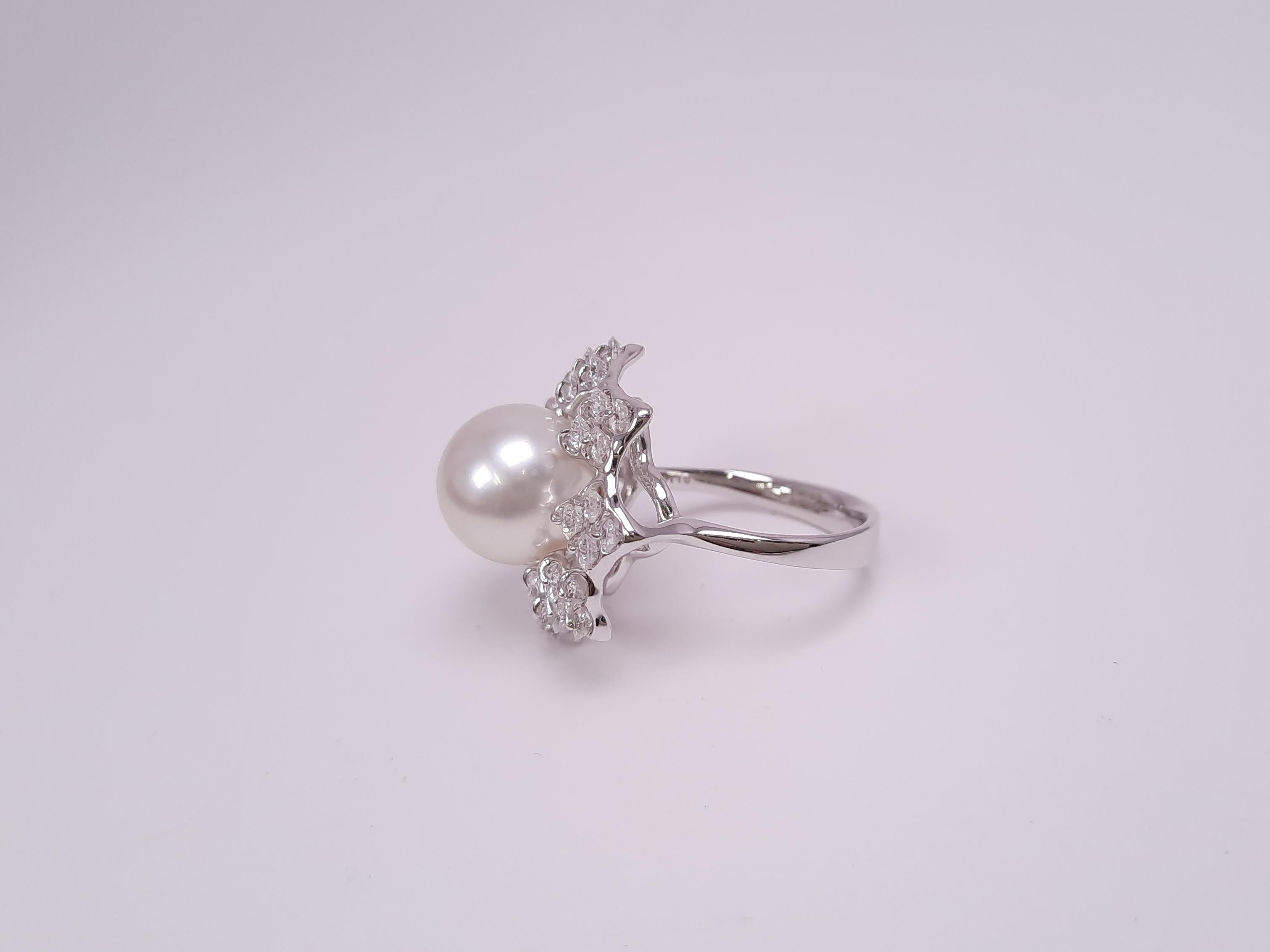 Round Cut Moiseikin 18 Karat White Gold Round South Sea Pearl and Diamond Ring For Sale