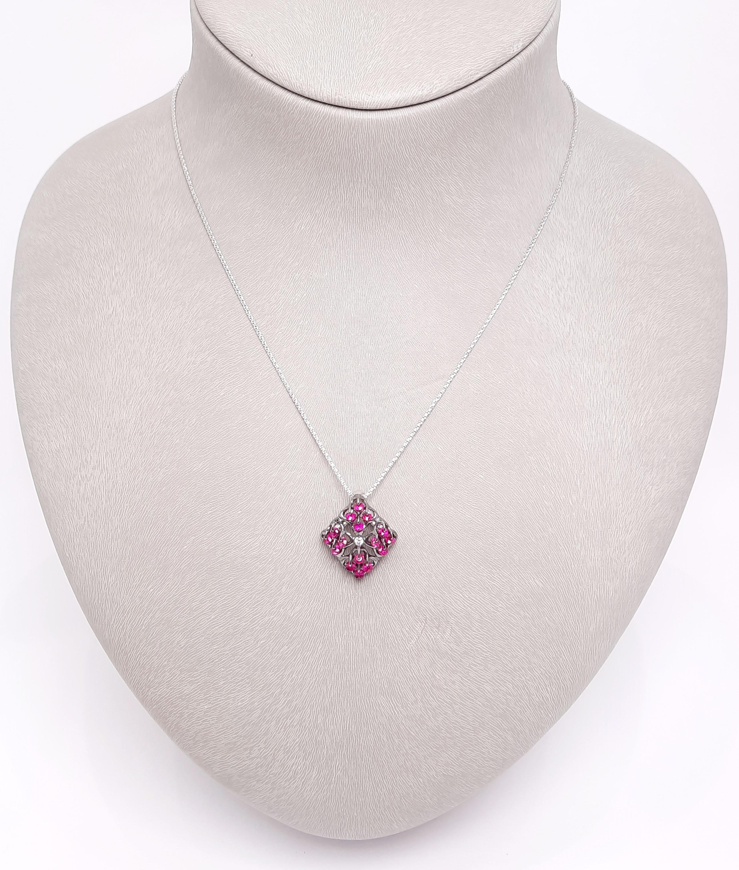 Moiseikin 18 Karat White Gold Ruby Pendant with a Gift Chain In New Condition In Hong Kong, HK
