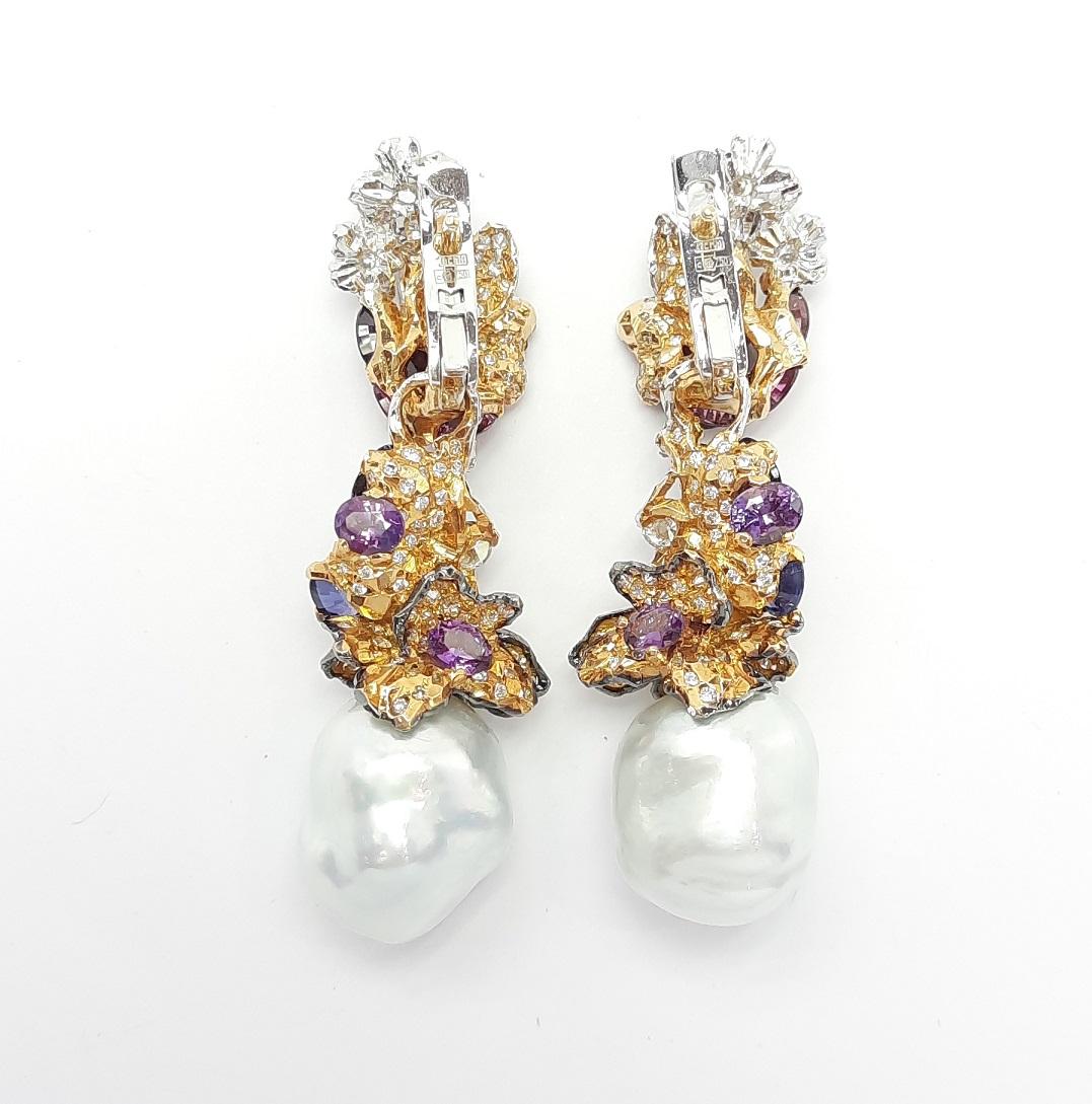 Moiseikin 18 Karat Gold Diamant Perle Smaragd Rubellit Transformierte Ohrringe (Smaragdschliff) im Angebot