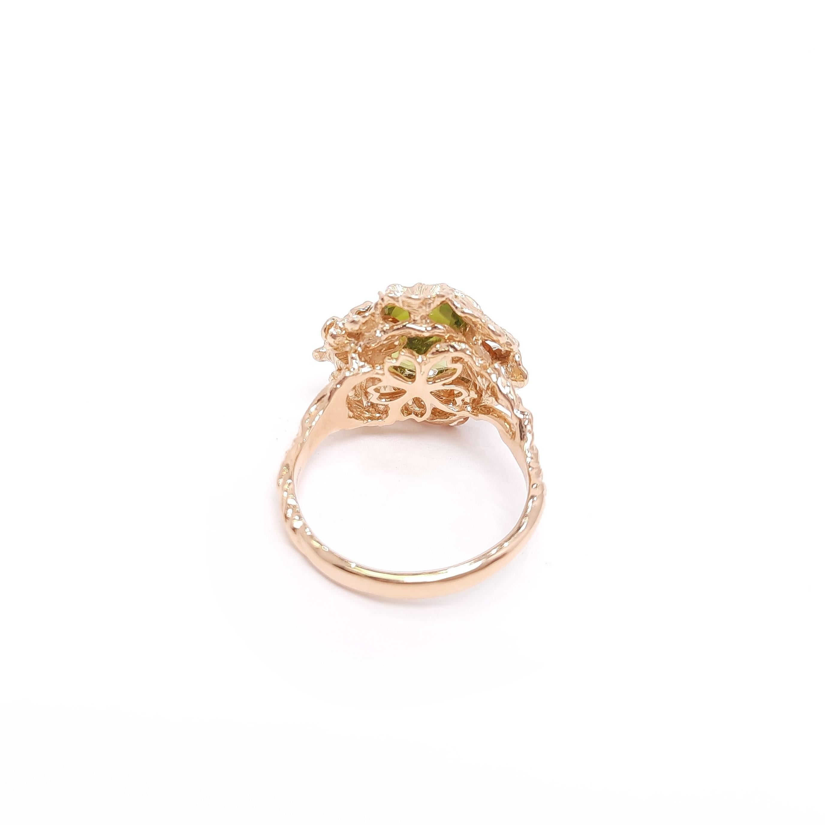 Round Cut Moiseikin 18K Gold Peridot Diamond Floral Fashion Ring For Sale