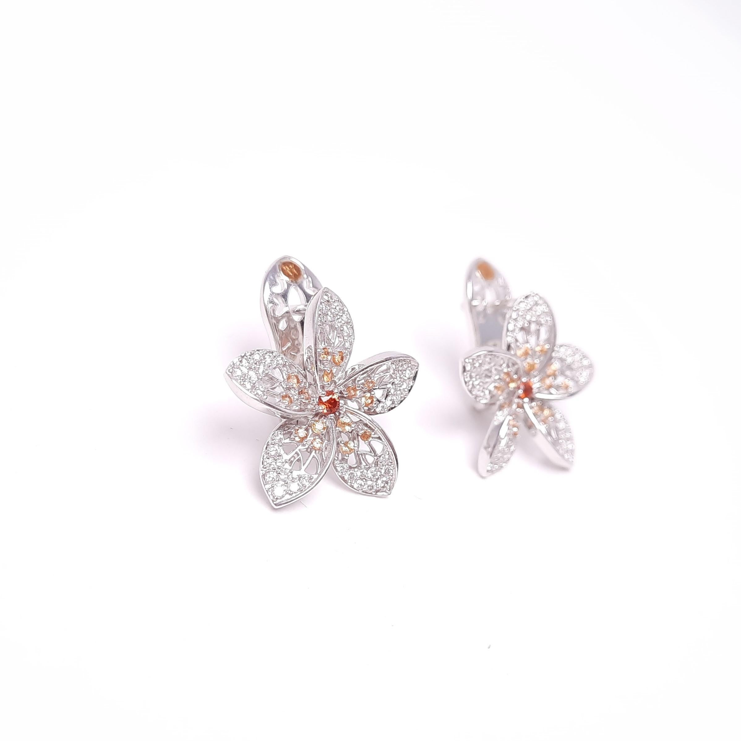 Contemporary MOISEIKIN 18K White Gold Diamond Plumeria Flower Earrings For Sale