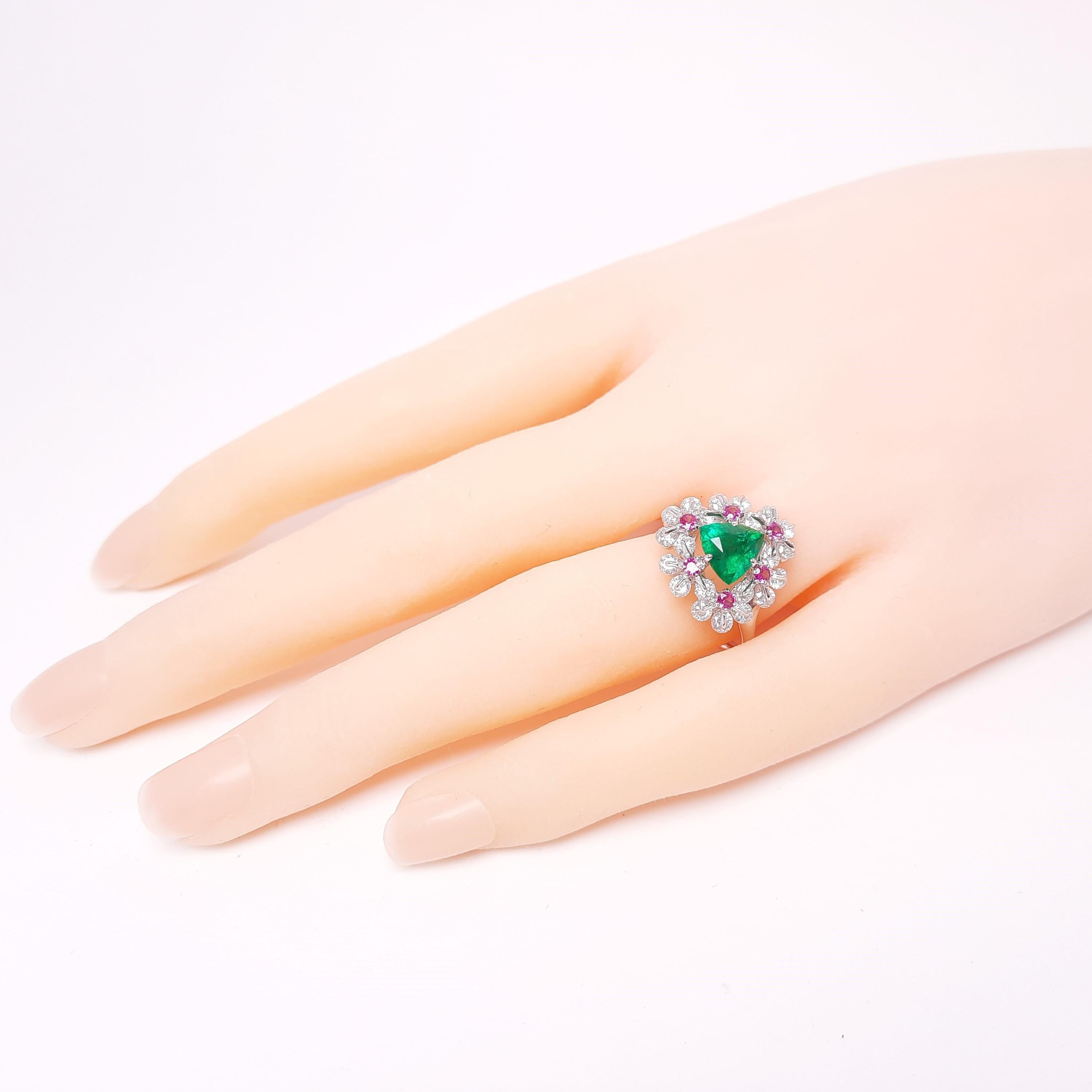 Women's MOISEIKIN 18K White Gold Diamond Russian Emerald Floral Ring For Sale
