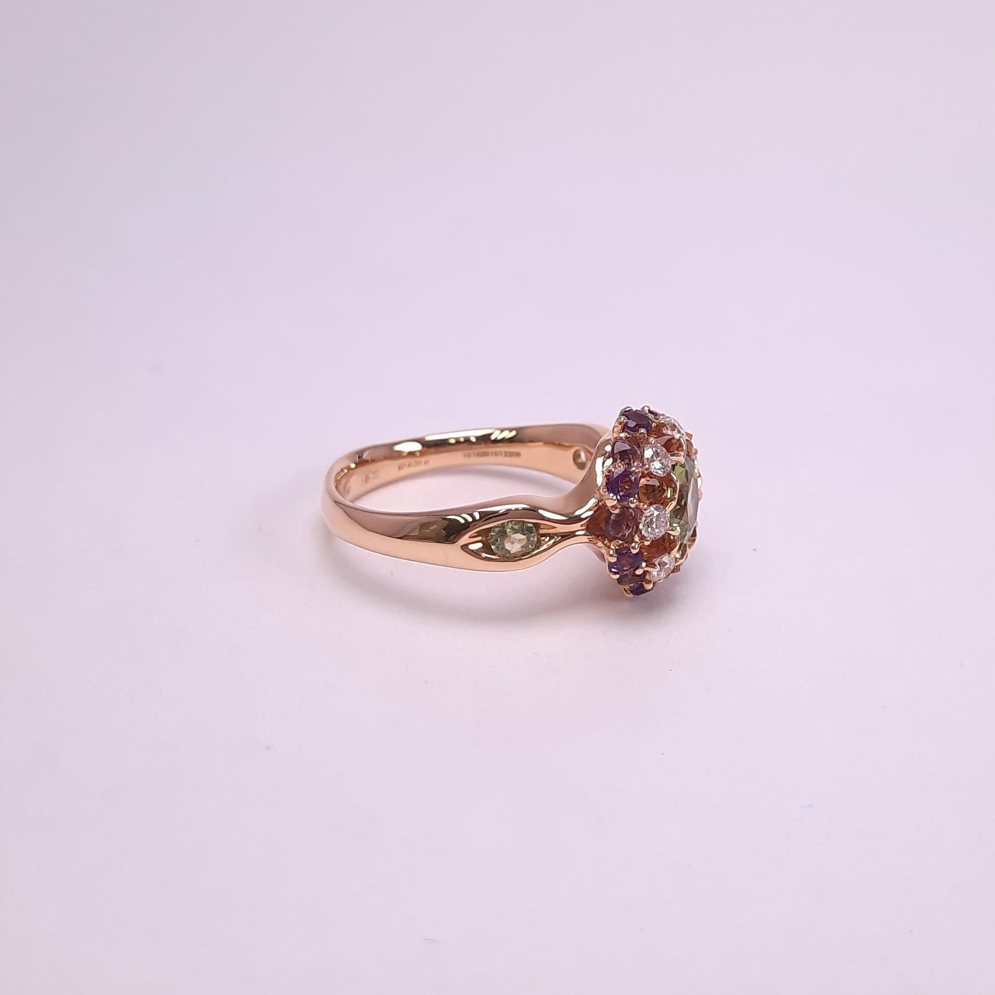 Contemporary MOISEIKIN  Peridot Diamond Gold Ring in Aurora Style  For Sale