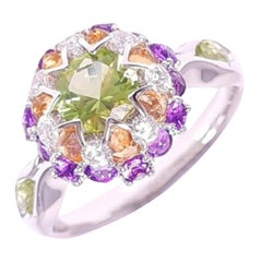 MOISEIKIN Bague en or blanc avec péridots et diamants de style Aurora